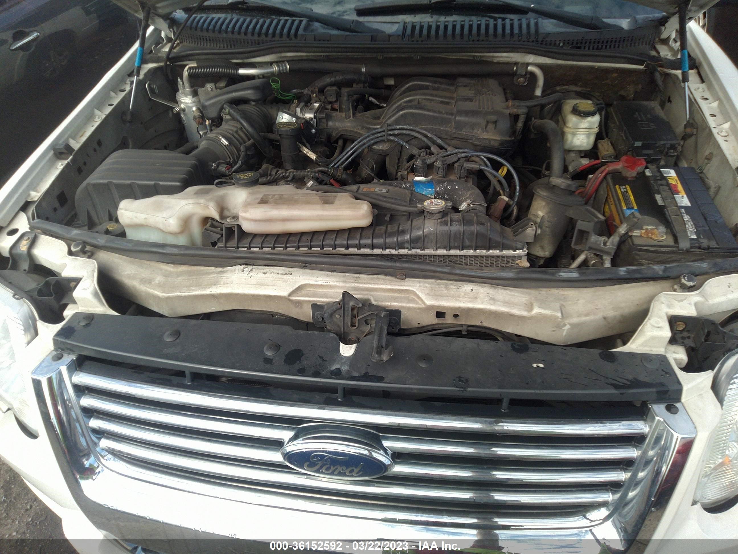 Photo 9 VIN: 1FMEU73EX9UA18176 - FORD EXPLORER 