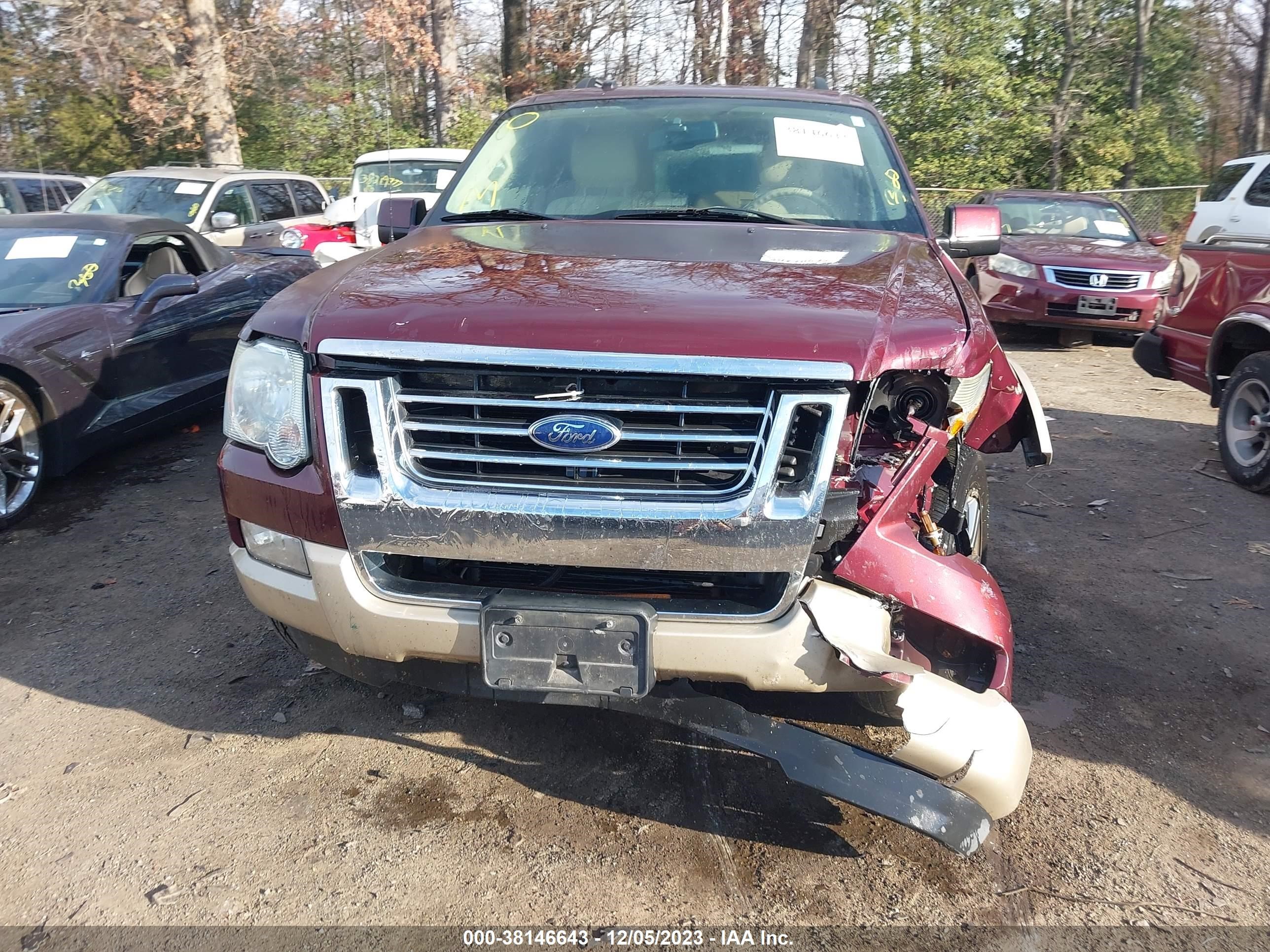 Photo 11 VIN: 1FMEU74808UA54885 - FORD EXPLORER 