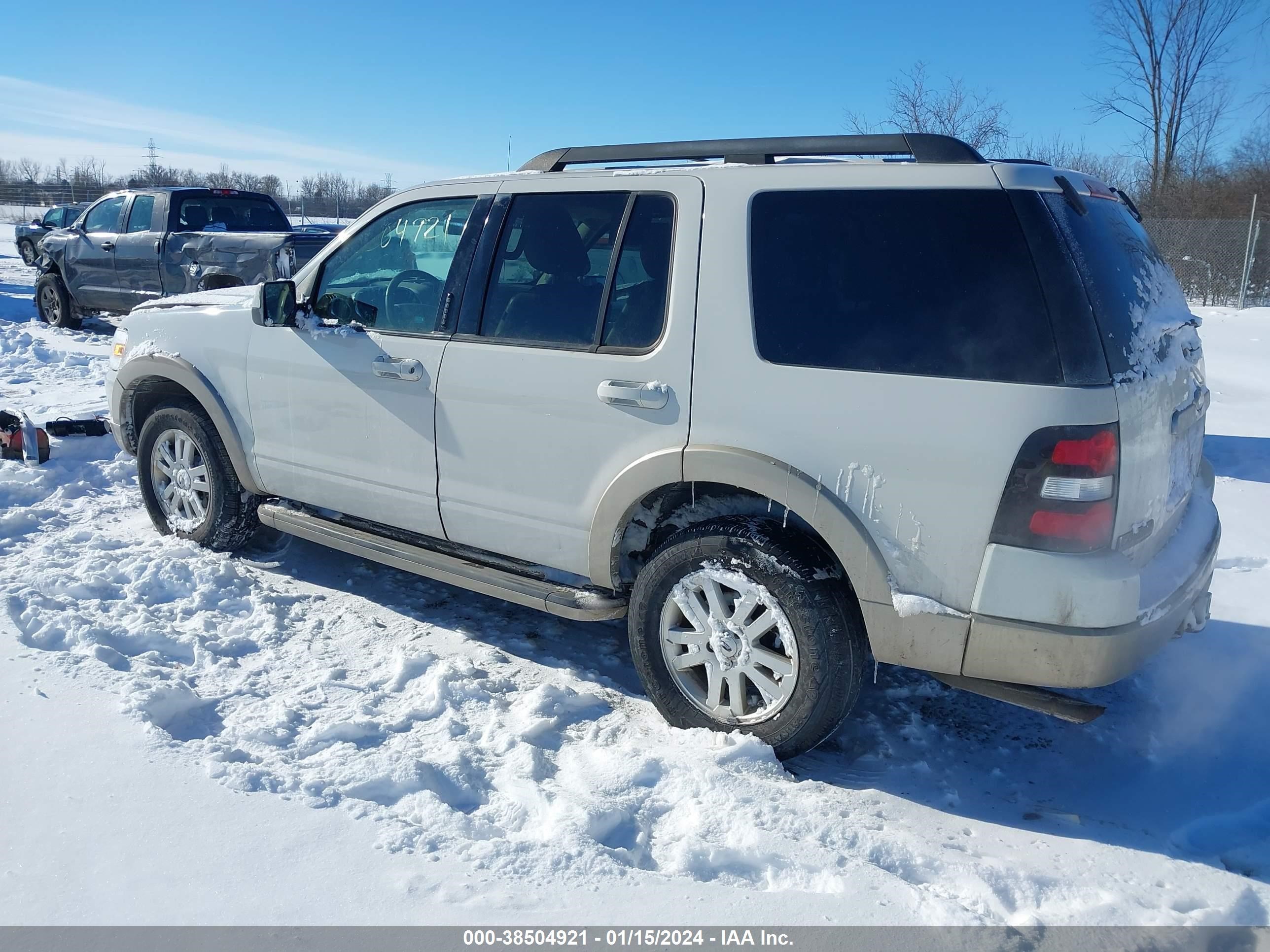 Photo 2 VIN: 1FMEU74849UA29764 - FORD EXPLORER 