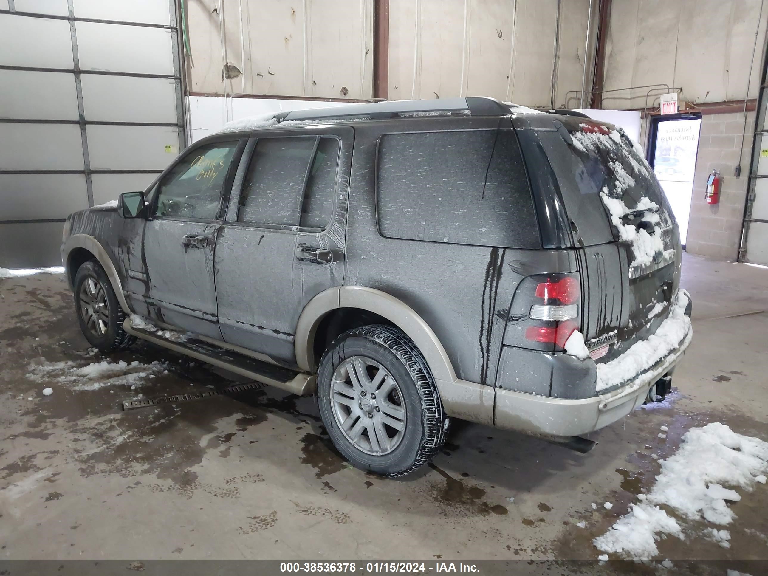 Photo 2 VIN: 1FMEU74856UB55269 - FORD EXPLORER 