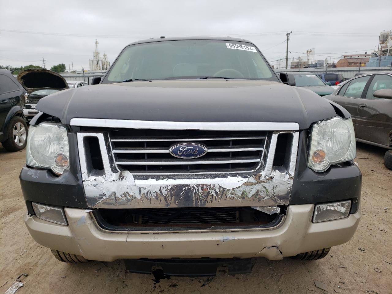 Photo 4 VIN: 1FMEU74867UB07152 - FORD EXPLORER 