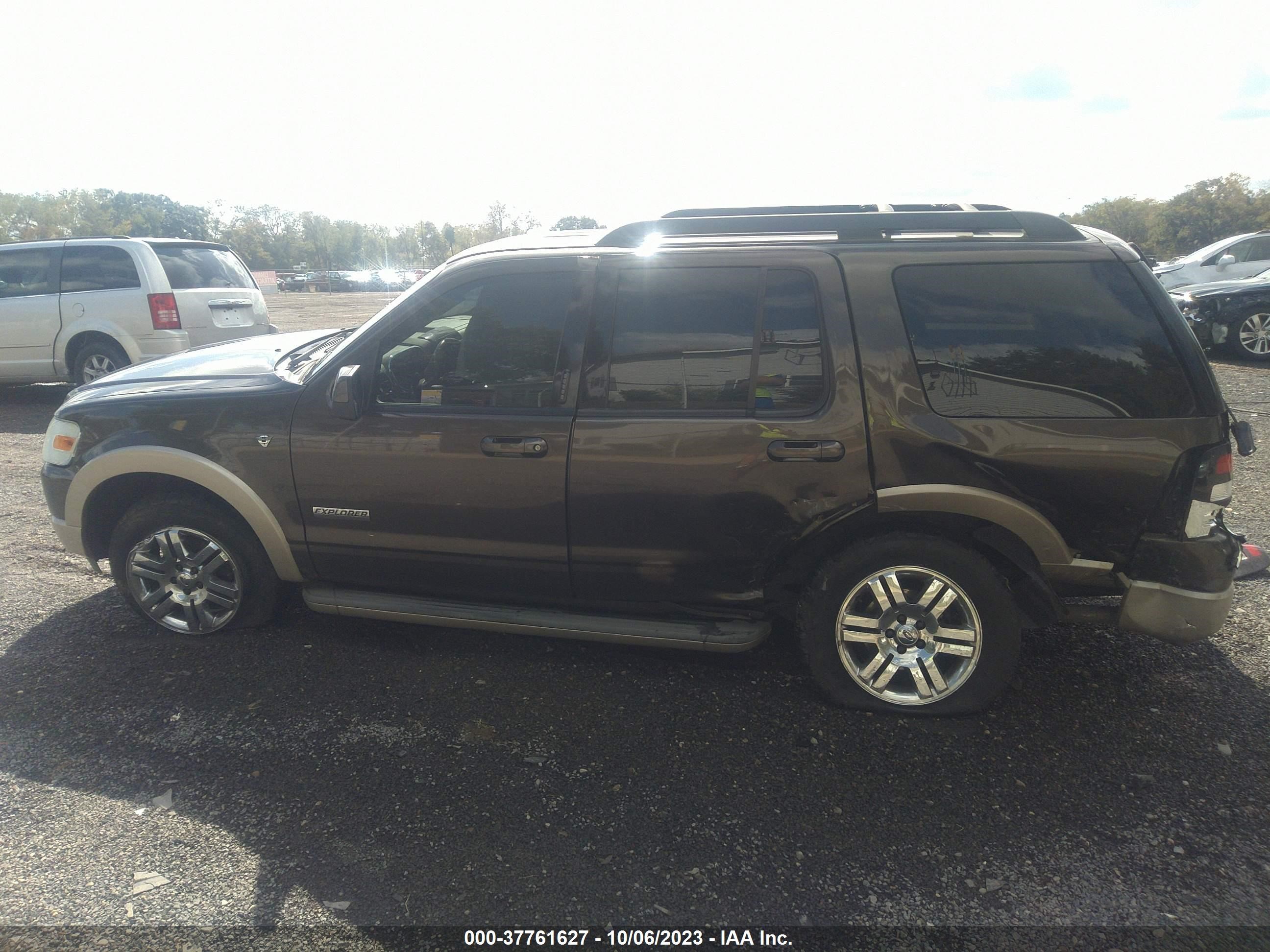 Photo 14 VIN: 1FMEU74868UB10537 - FORD EXPLORER 