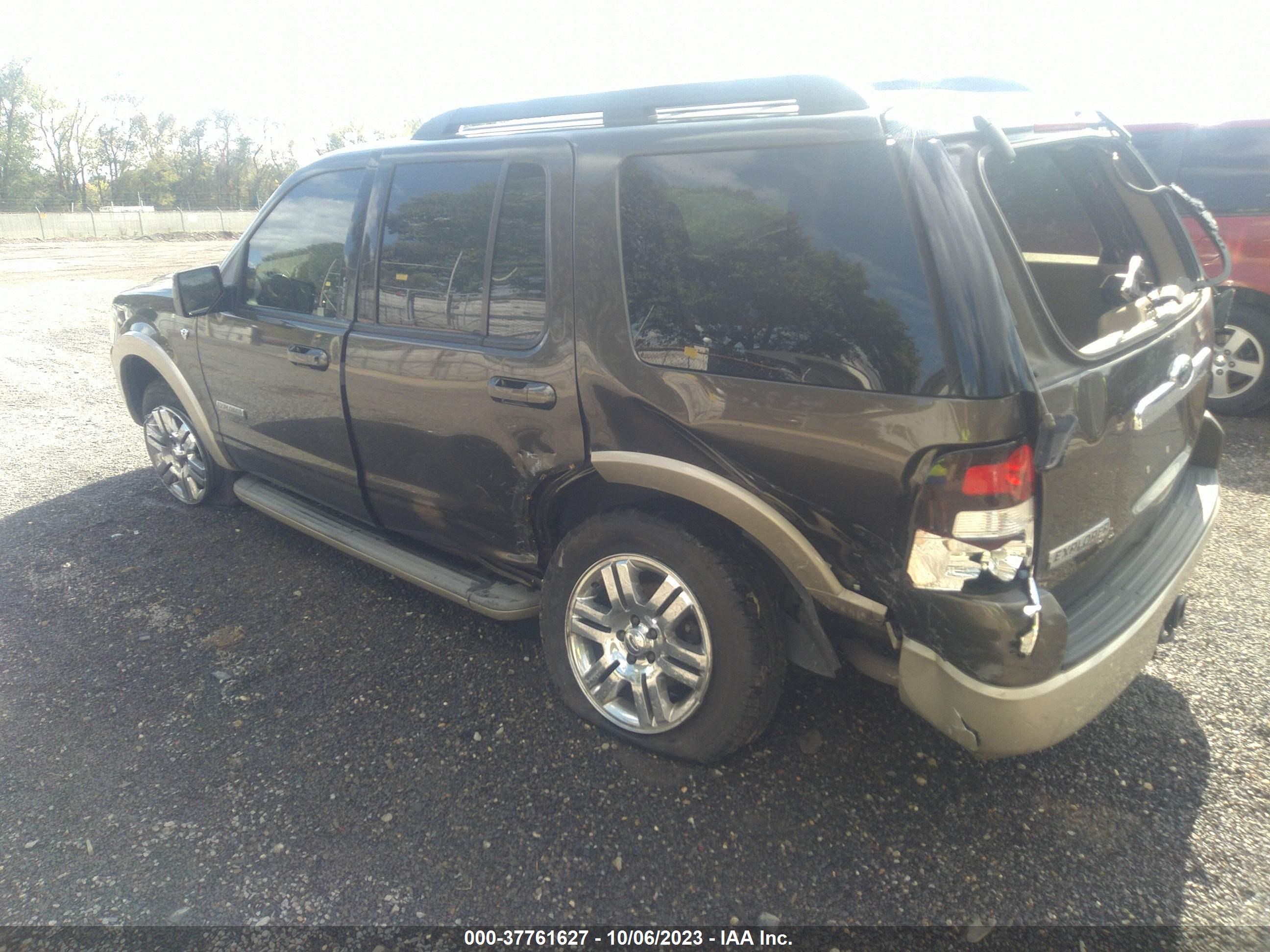 Photo 2 VIN: 1FMEU74868UB10537 - FORD EXPLORER 