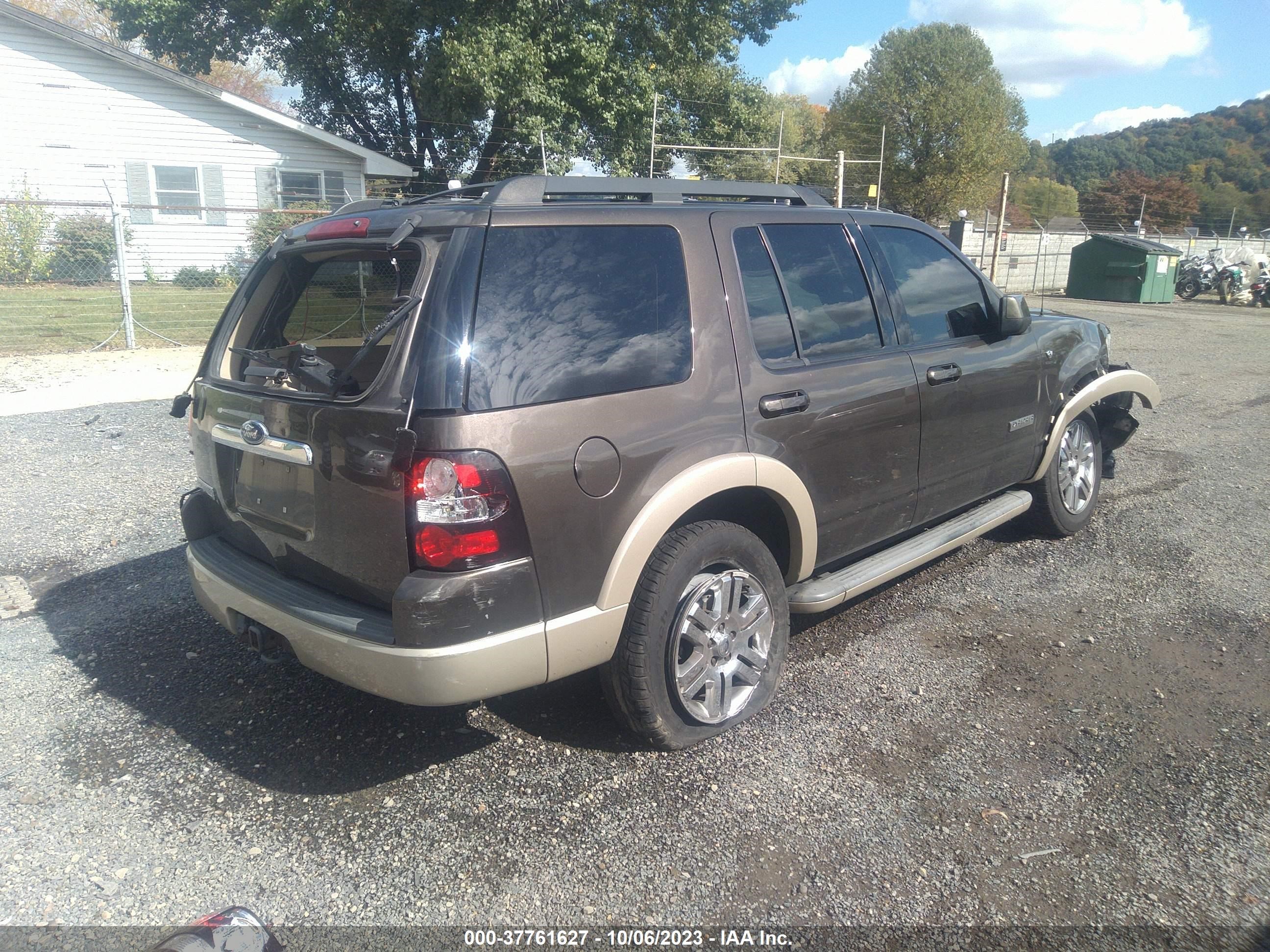 Photo 3 VIN: 1FMEU74868UB10537 - FORD EXPLORER 