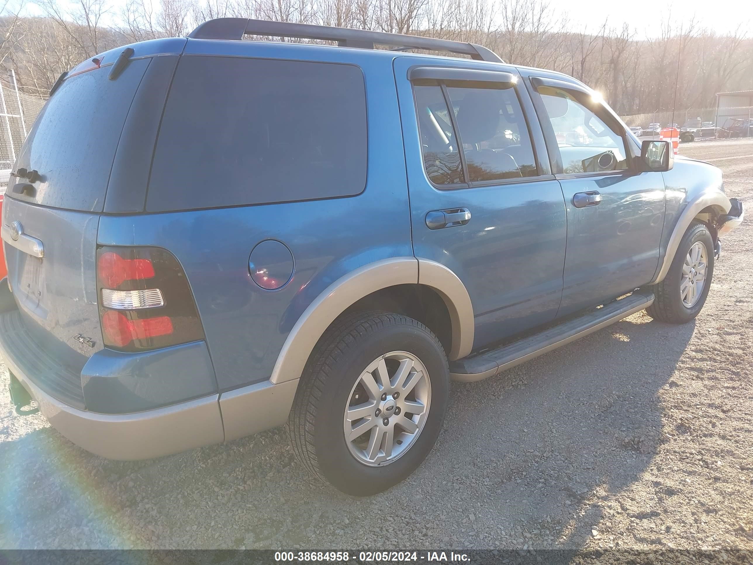 Photo 3 VIN: 1FMEU74879UA38863 - FORD EXPLORER 