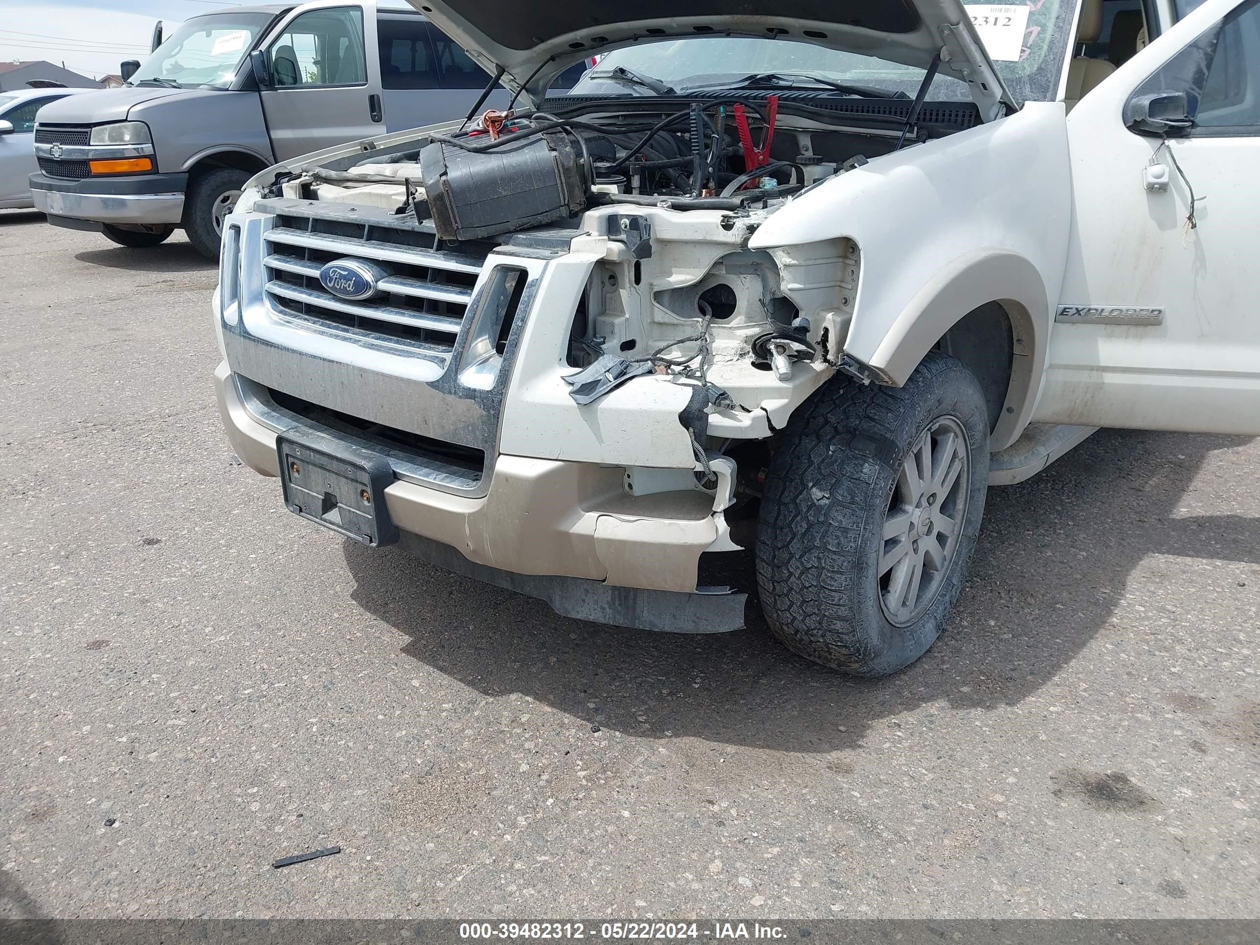 Photo 5 VIN: 1FMEU748X8UB33996 - FORD EXPLORER 