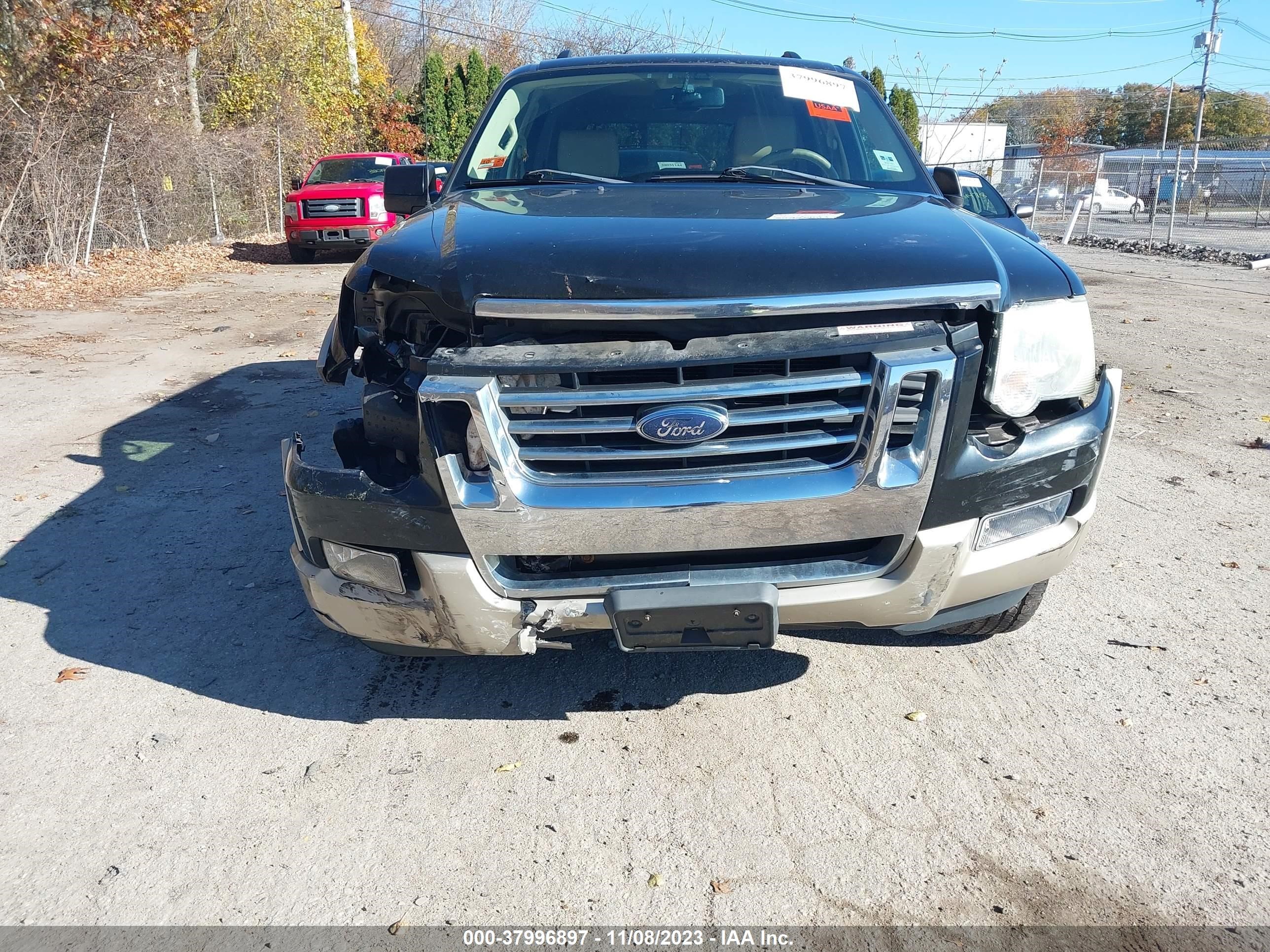 Photo 5 VIN: 1FMEU74E08UB22172 - FORD EXPLORER 