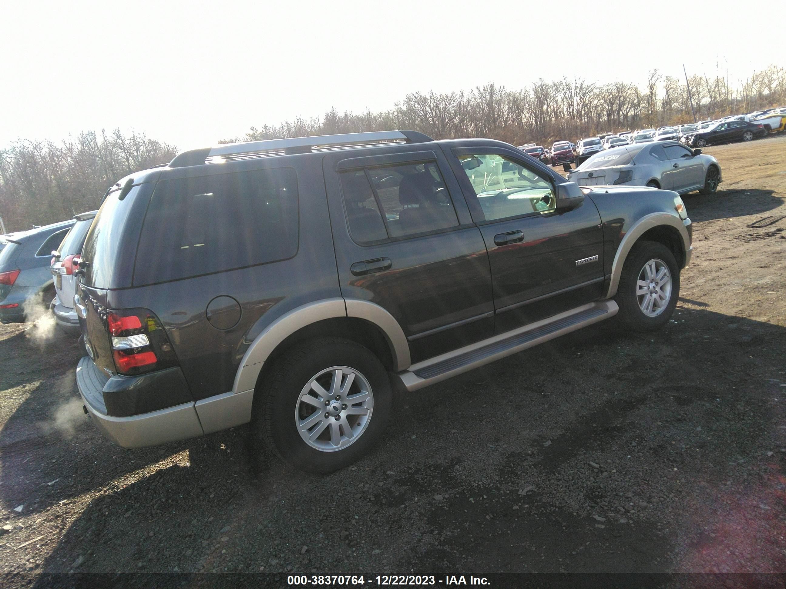 Photo 3 VIN: 1FMEU74E17UA75118 - FORD EXPLORER 