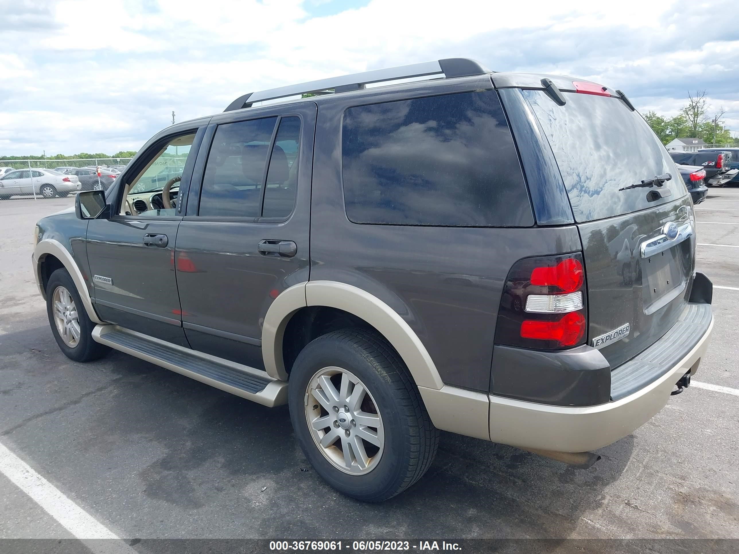 Photo 2 VIN: 1FMEU74E56UB46657 - FORD EXPLORER 