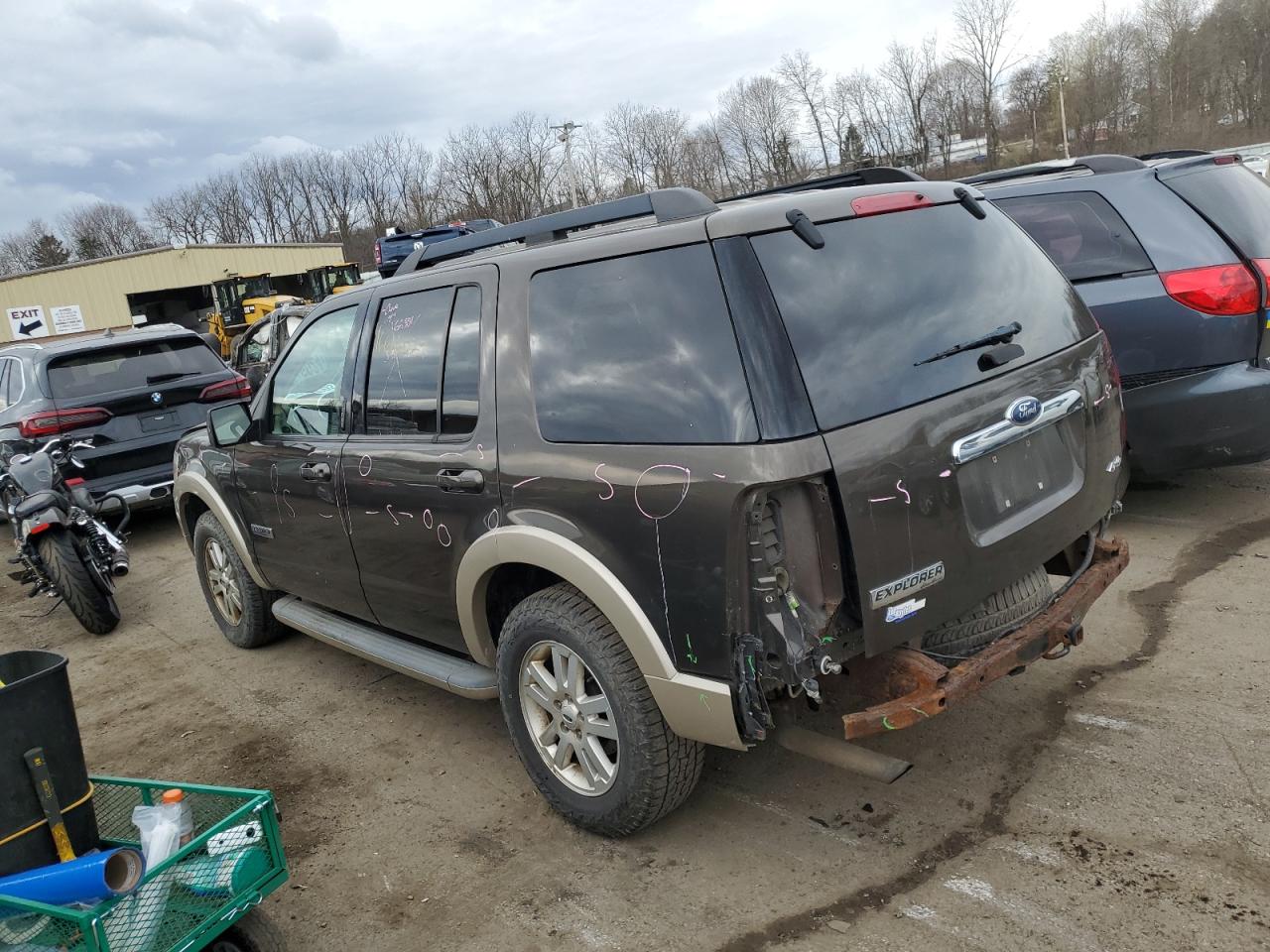 Photo 1 VIN: 1FMEU74E98UB15740 - FORD EXPLORER 