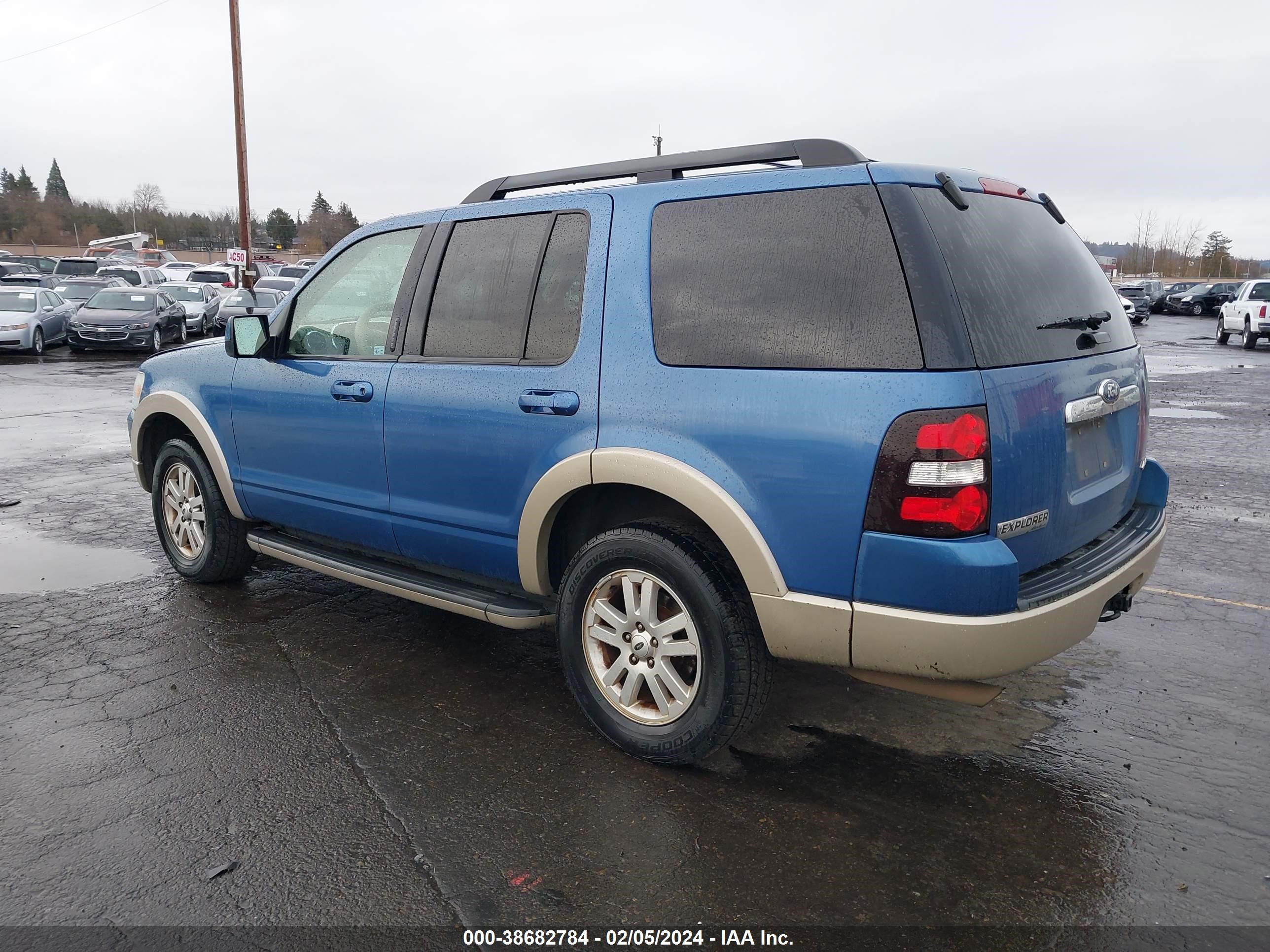 Photo 2 VIN: 1FMEU74E99UA41656 - FORD EXPLORER 