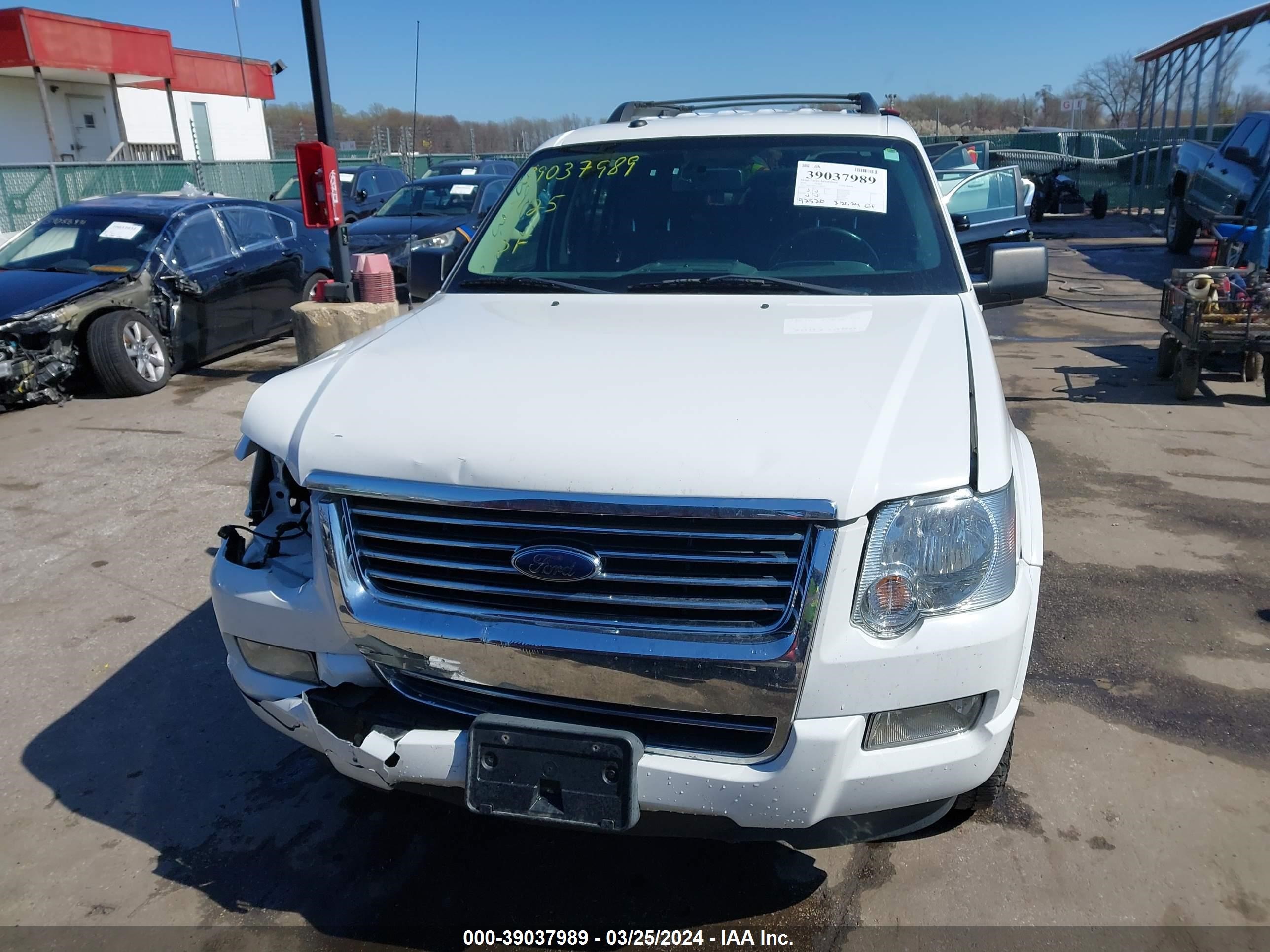 Photo 12 VIN: 1FMEU7D85AUA09771 - FORD EXPLORER 