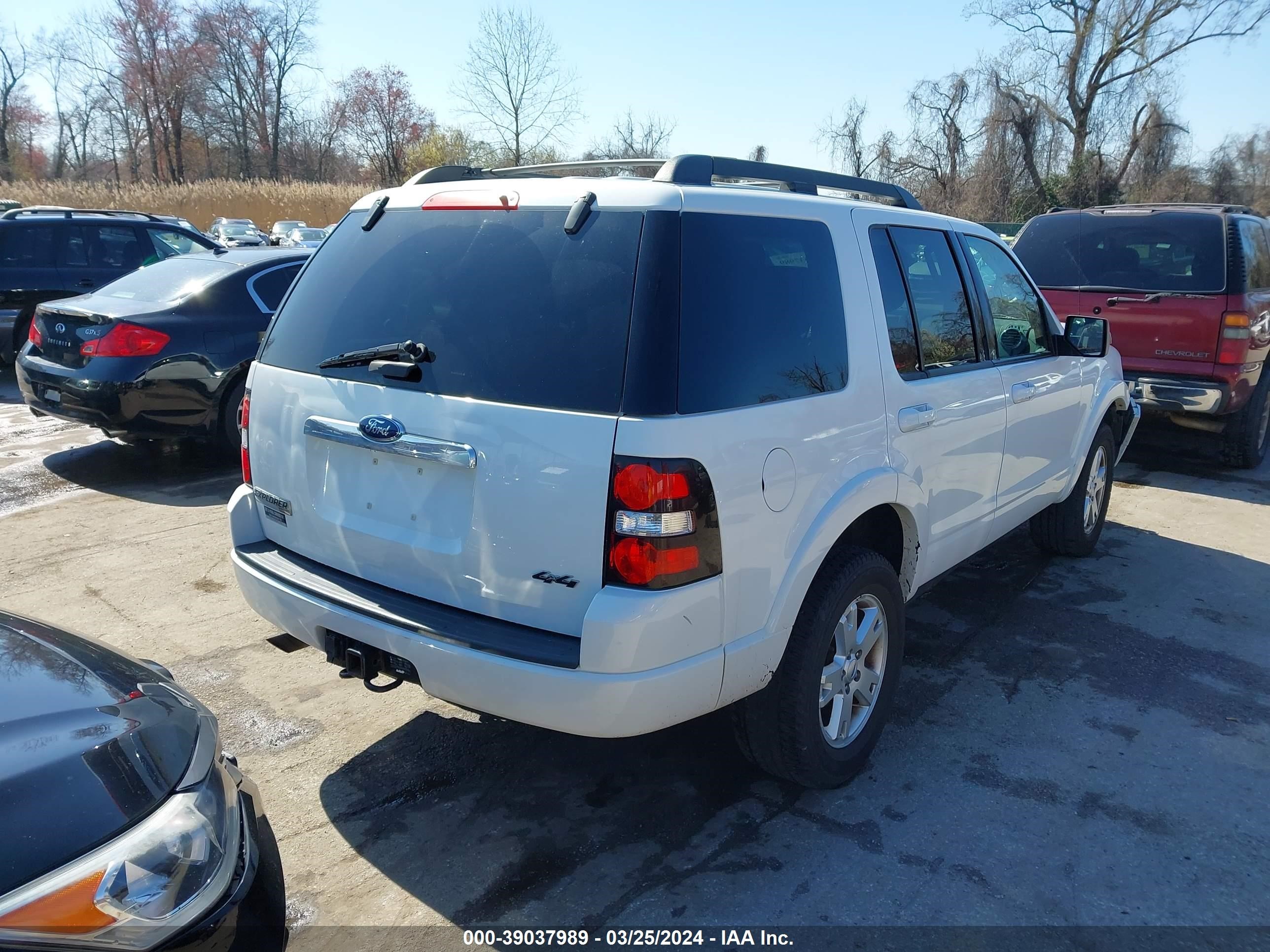 Photo 3 VIN: 1FMEU7D85AUA09771 - FORD EXPLORER 