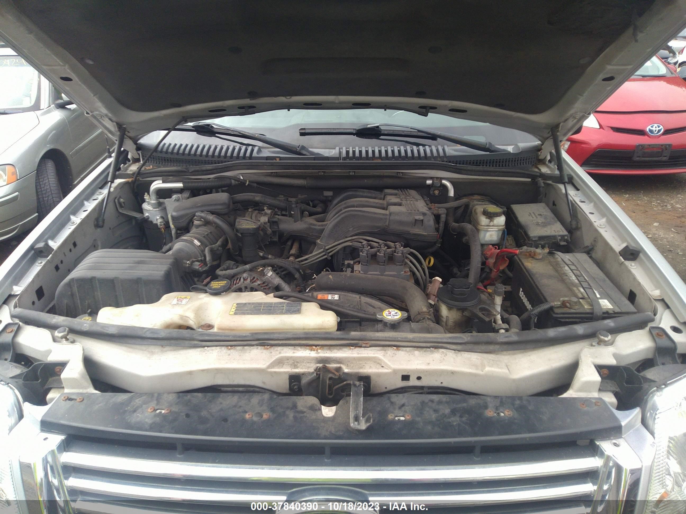 Photo 9 VIN: 1FMEU7DE1AUB06374 - FORD EXPLORER 