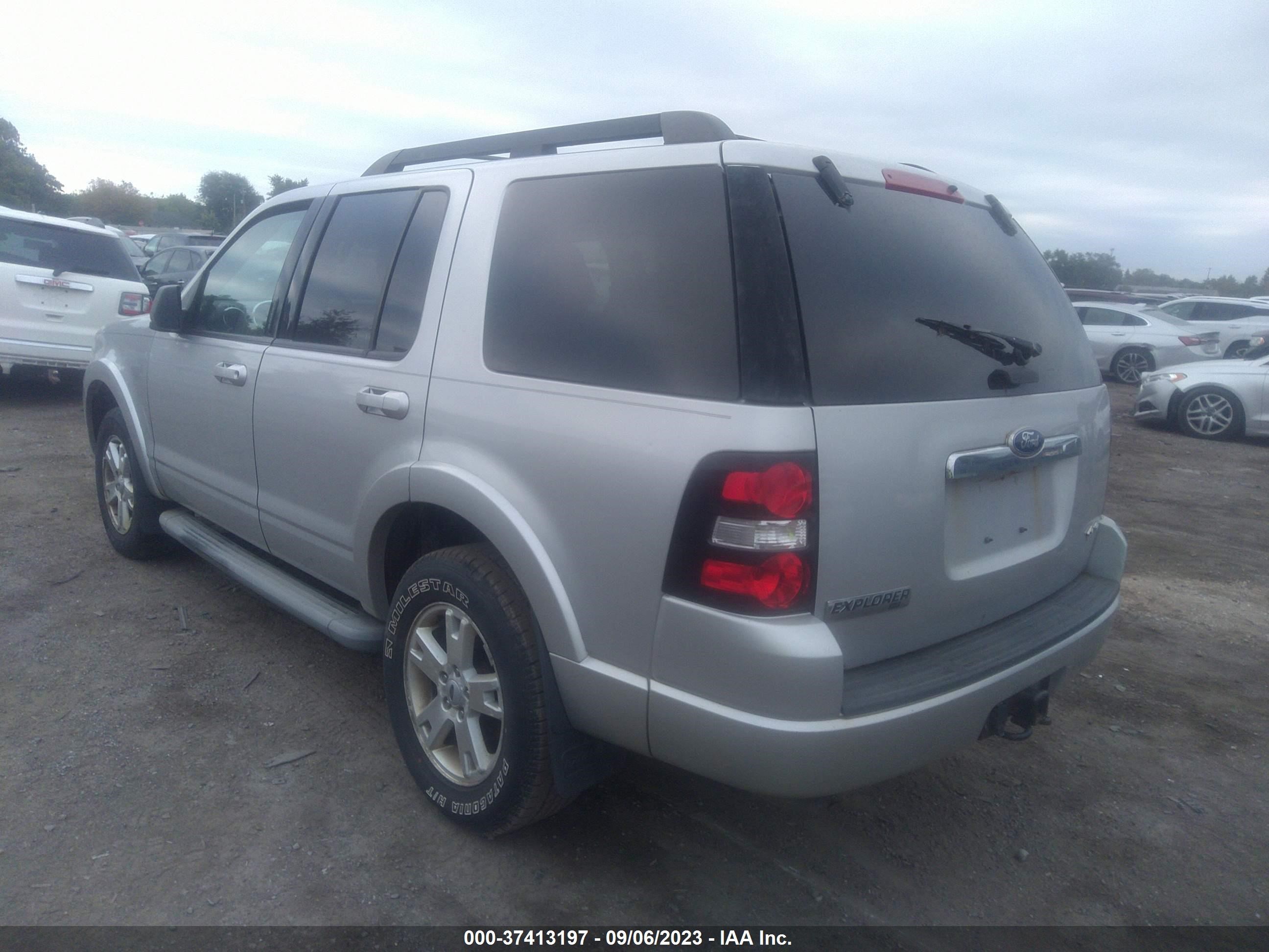 Photo 2 VIN: 1FMEU7DE9AUA70224 - FORD EXPLORER 