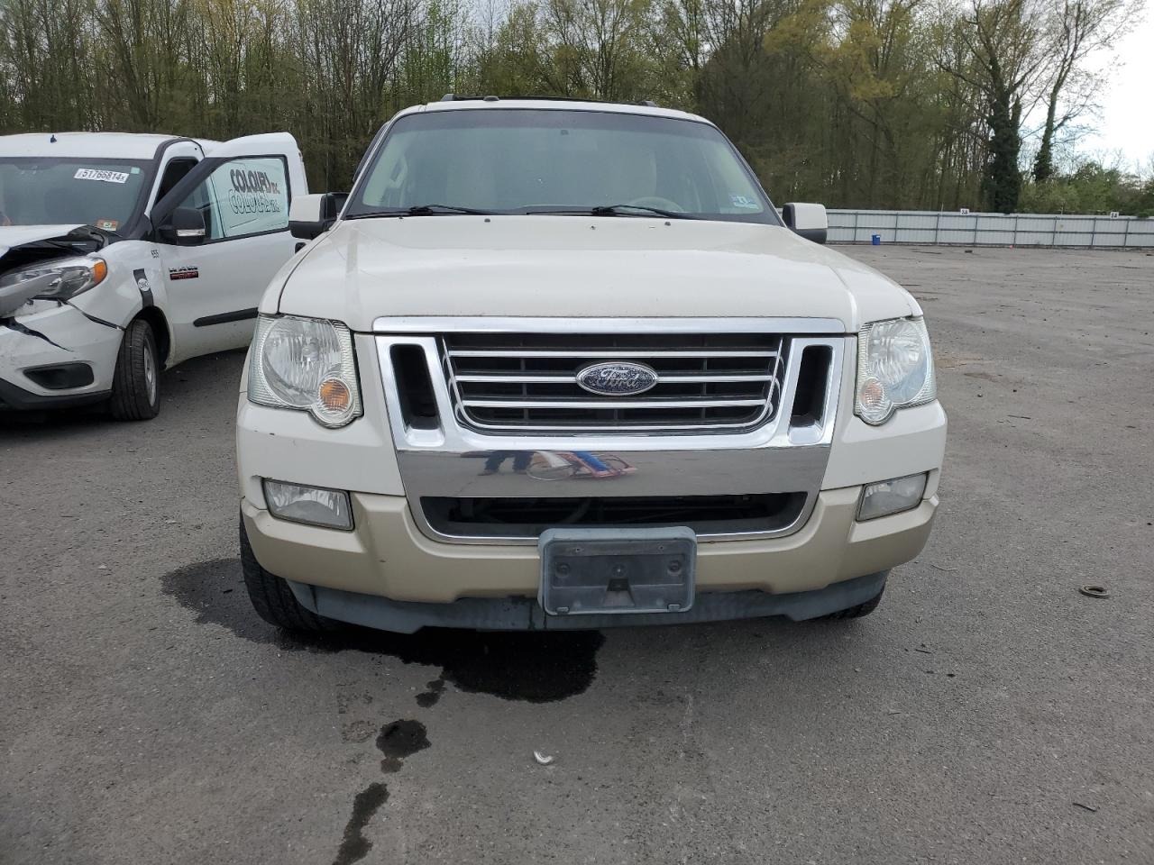 Photo 4 VIN: 1FMEU7EE5AUA69909 - FORD EXPLORER 