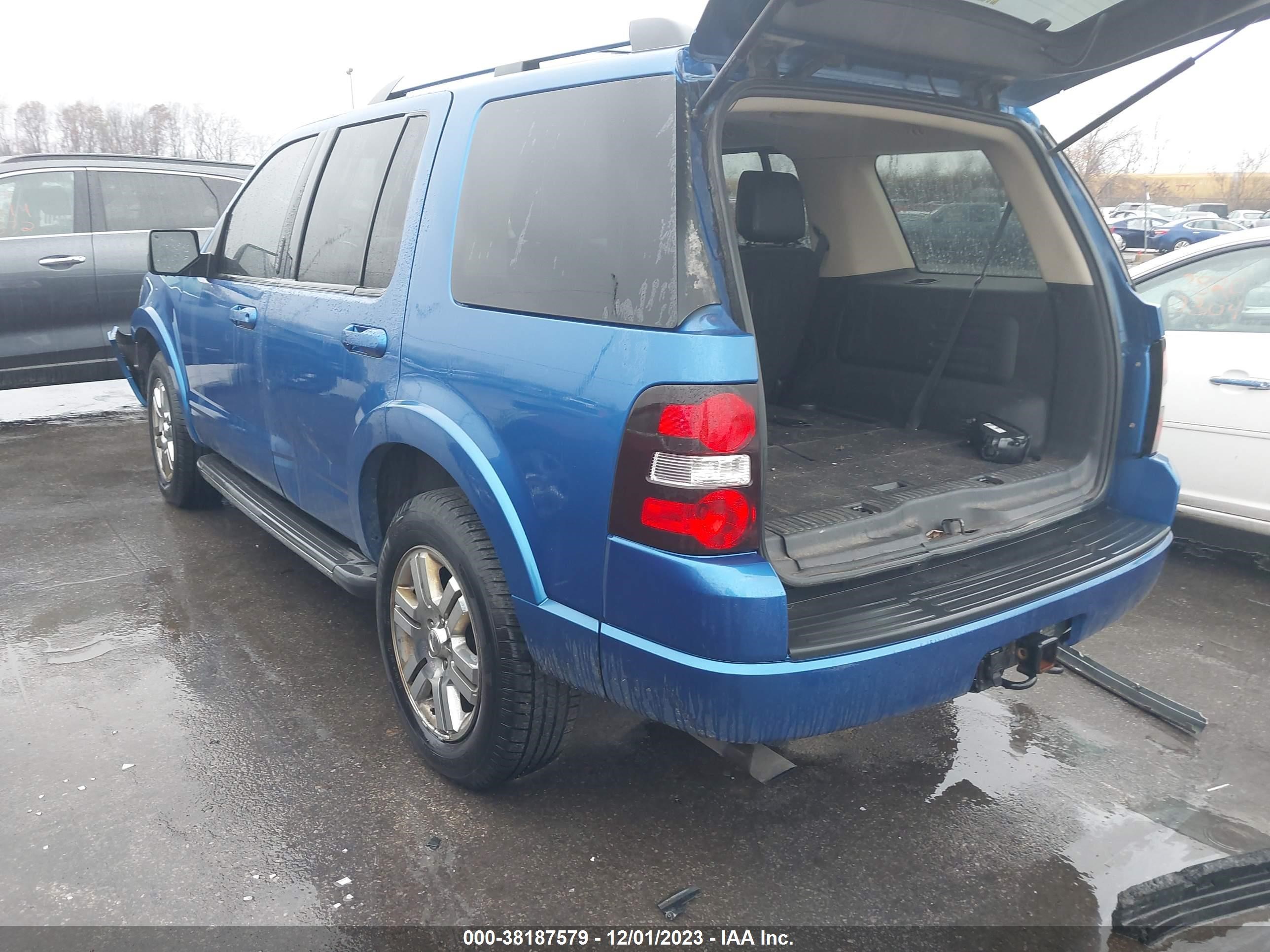 Photo 2 VIN: 1FMEU7F82AUA01513 - FORD EXPLORER 