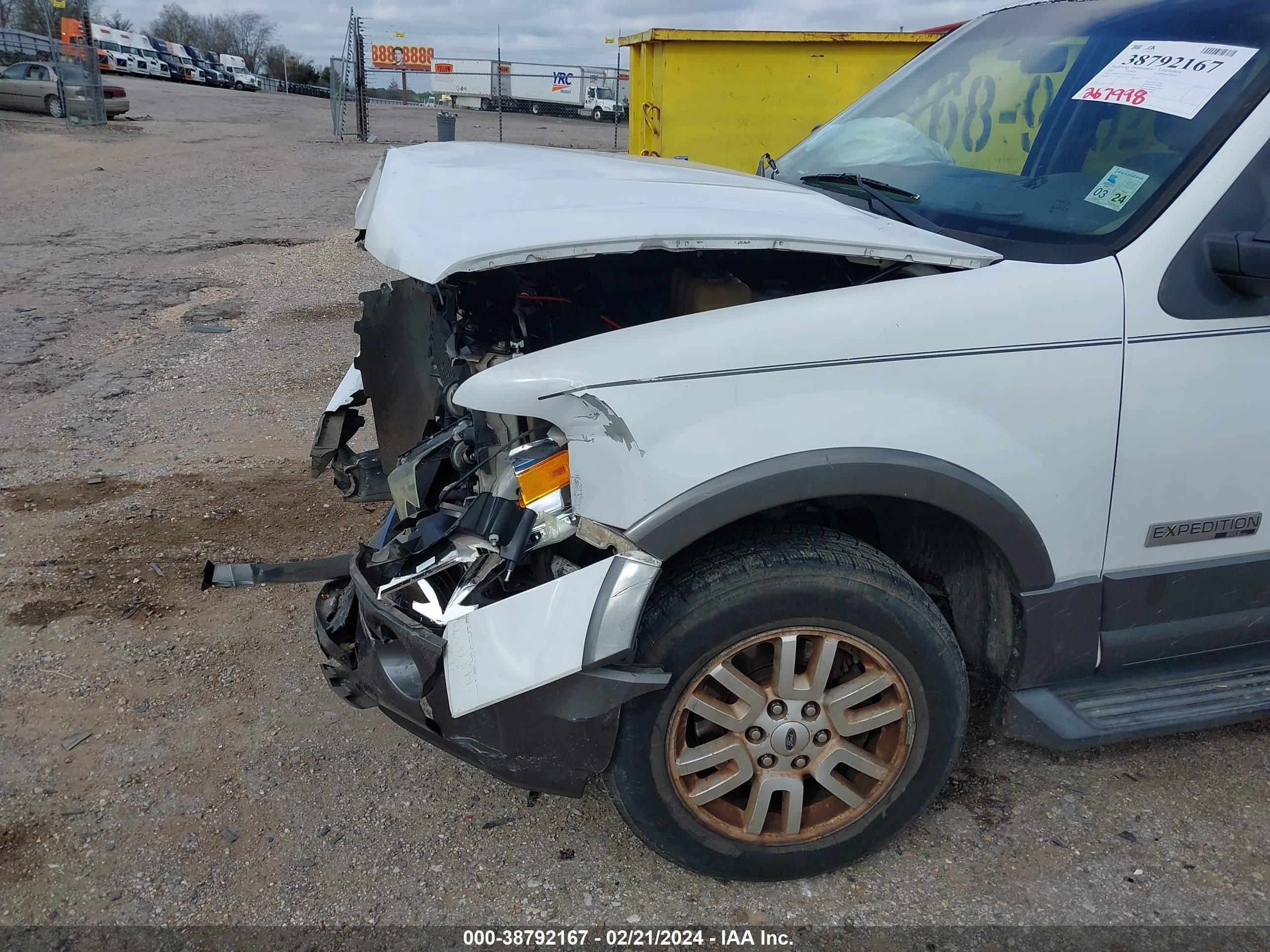 Photo 13 VIN: 1FMFK15567LA49223 - FORD EXPEDITION 