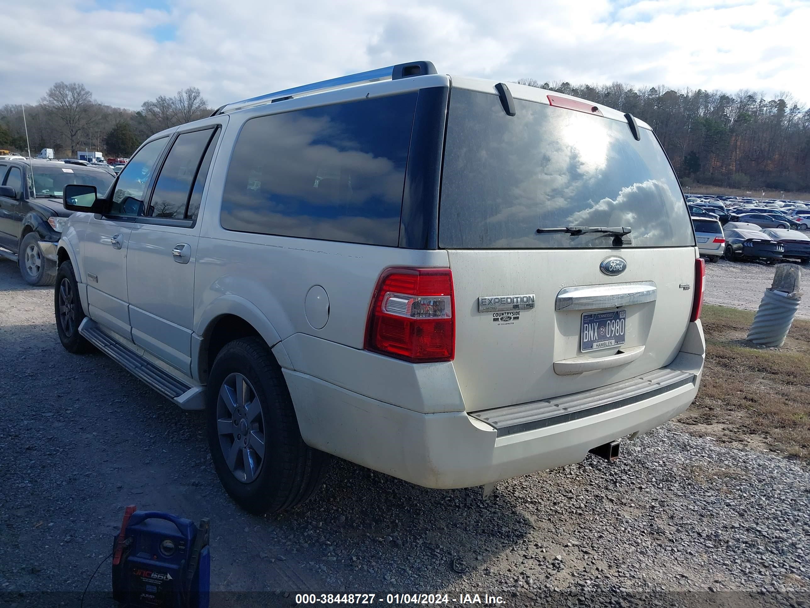 Photo 2 VIN: 1FMFK19518LA22314 - FORD EXPEDITION 