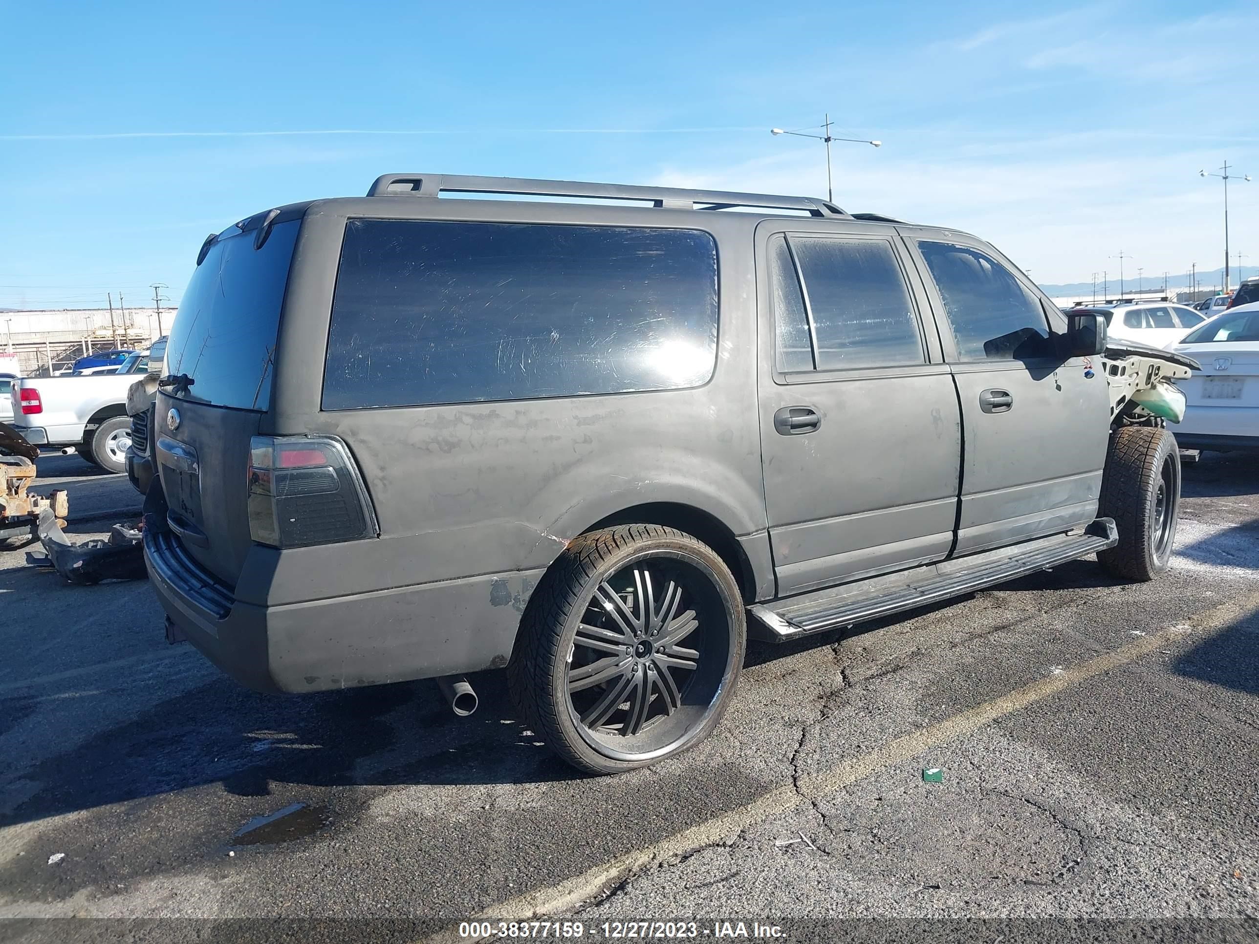 Photo 3 VIN: 1FMFK19557LA98696 - FORD EXPEDITION 