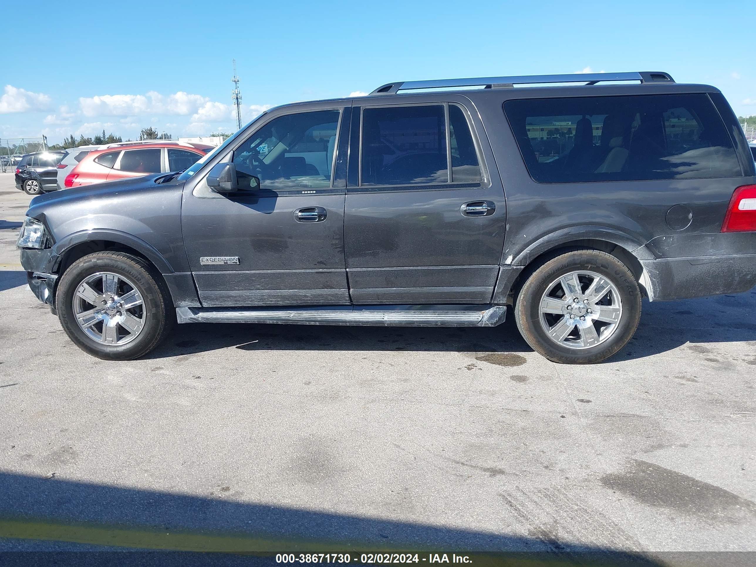 Photo 13 VIN: 1FMFK19577LA44851 - FORD EXPEDITION 