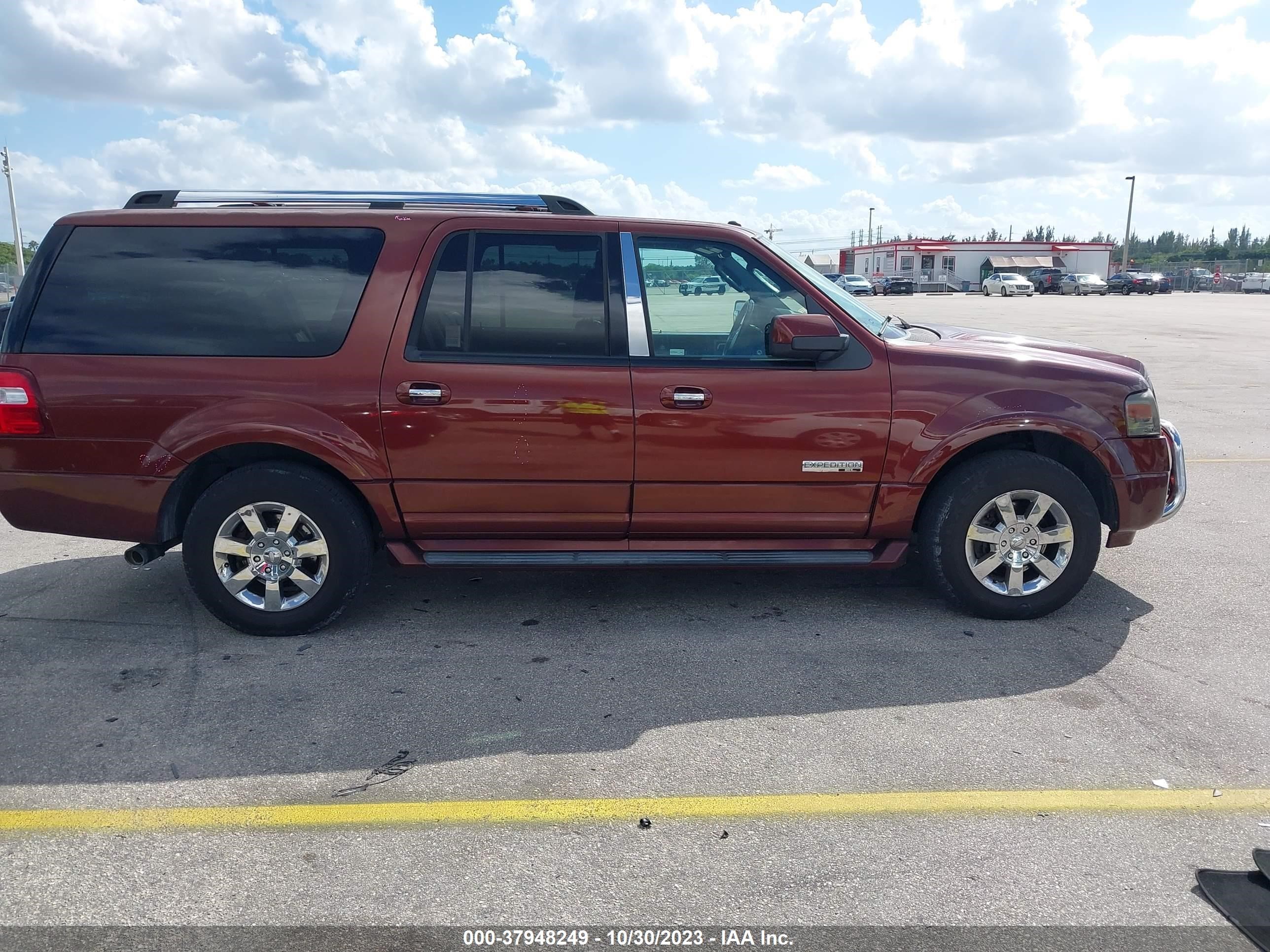 Photo 12 VIN: 1FMFK20528LA31963 - FORD EXPEDITION 