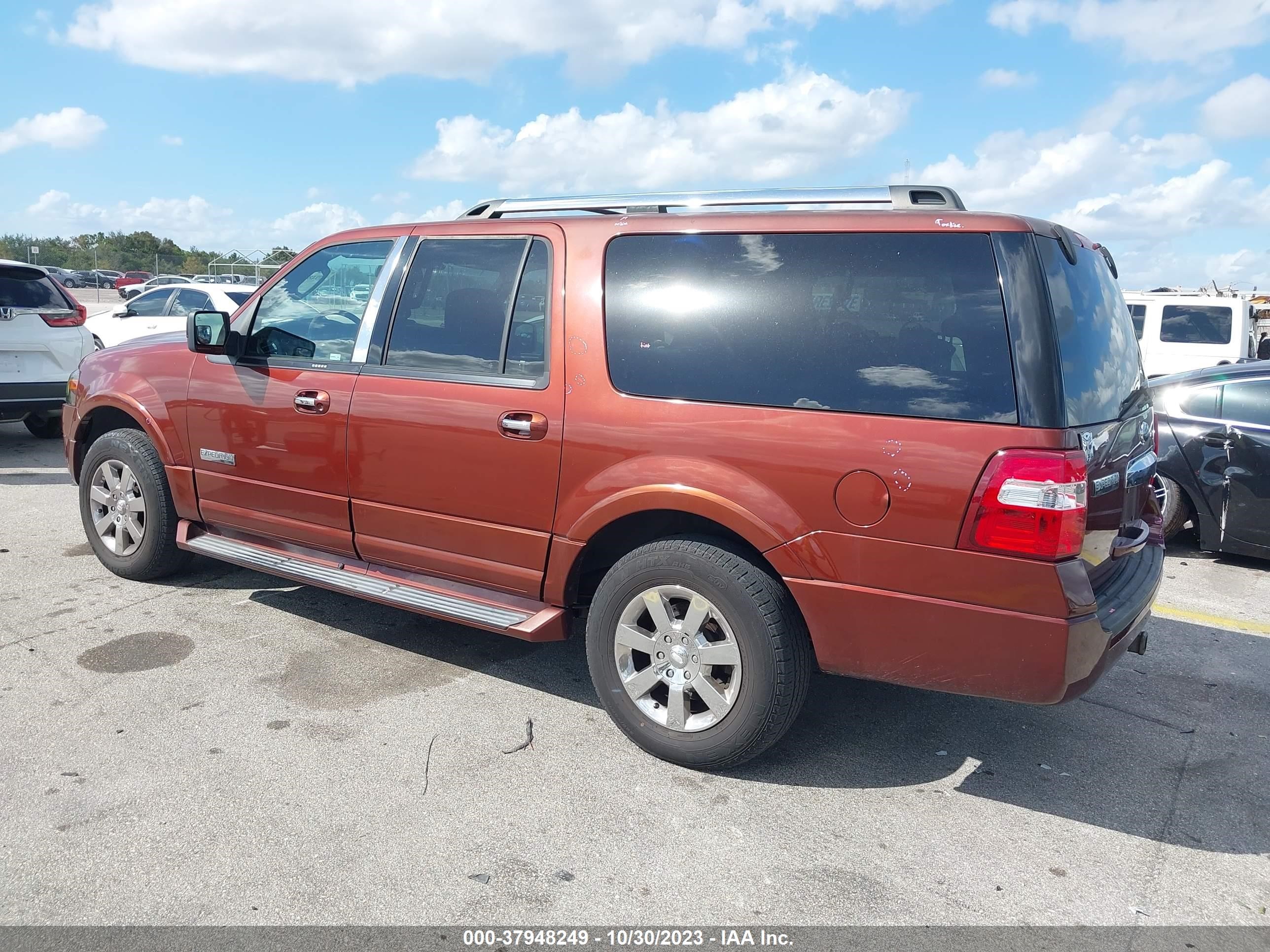 Photo 2 VIN: 1FMFK20528LA31963 - FORD EXPEDITION 