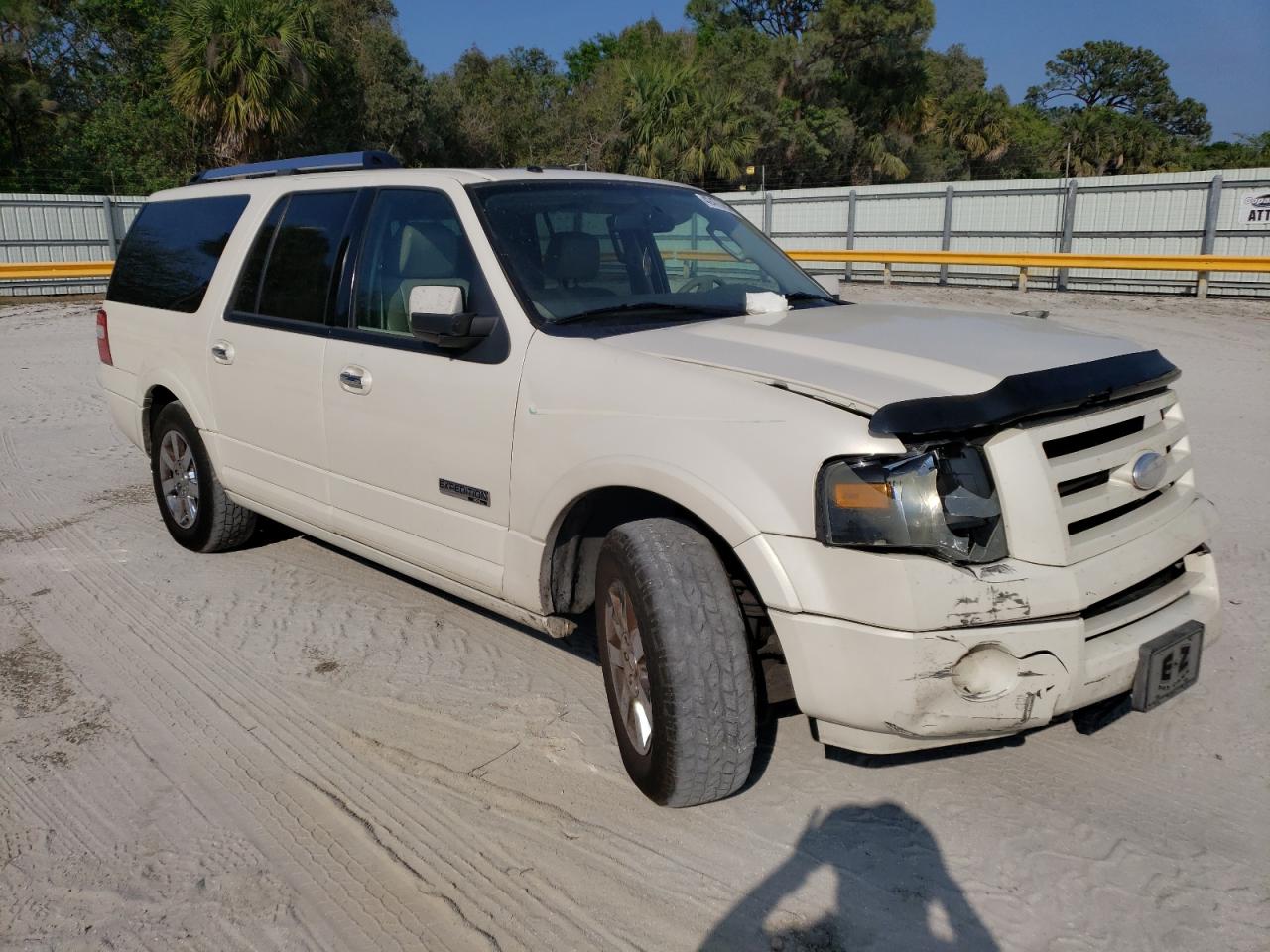 Photo 3 VIN: 1FMFK20588LA06534 - FORD EXPEDITION 