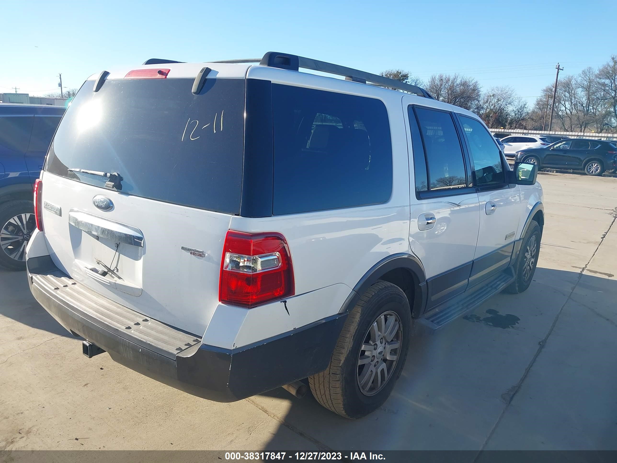 Photo 3 VIN: 1FMFU15527LA55756 - FORD EXPEDITION 