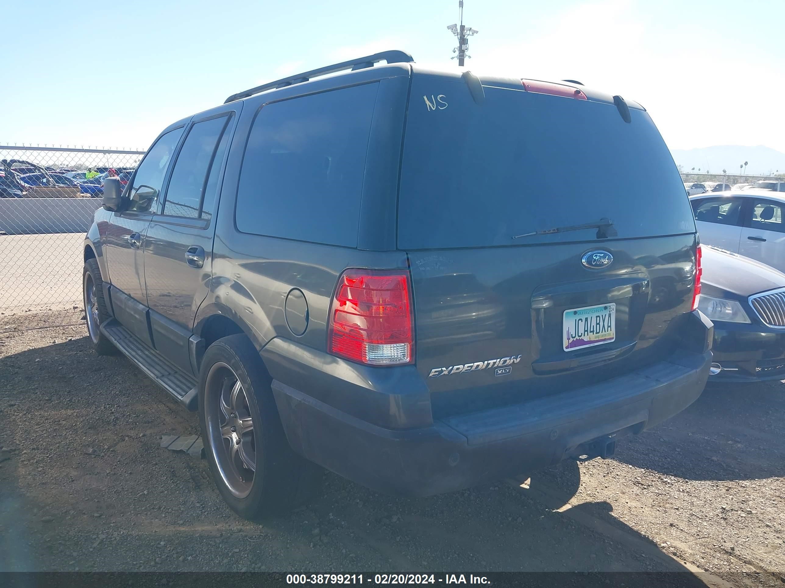 Photo 2 VIN: 1FMFU16516LA88616 - FORD EXPEDITION 