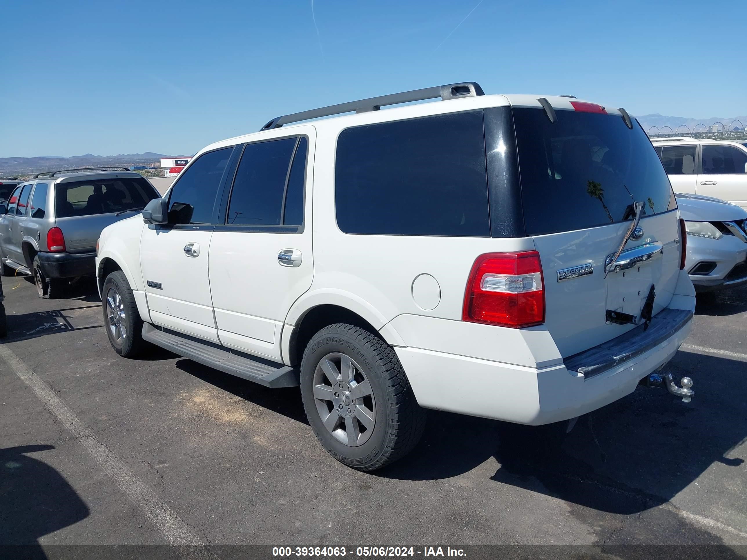 Photo 2 VIN: 1FMFU16578LA30044 - FORD EXPEDITION 