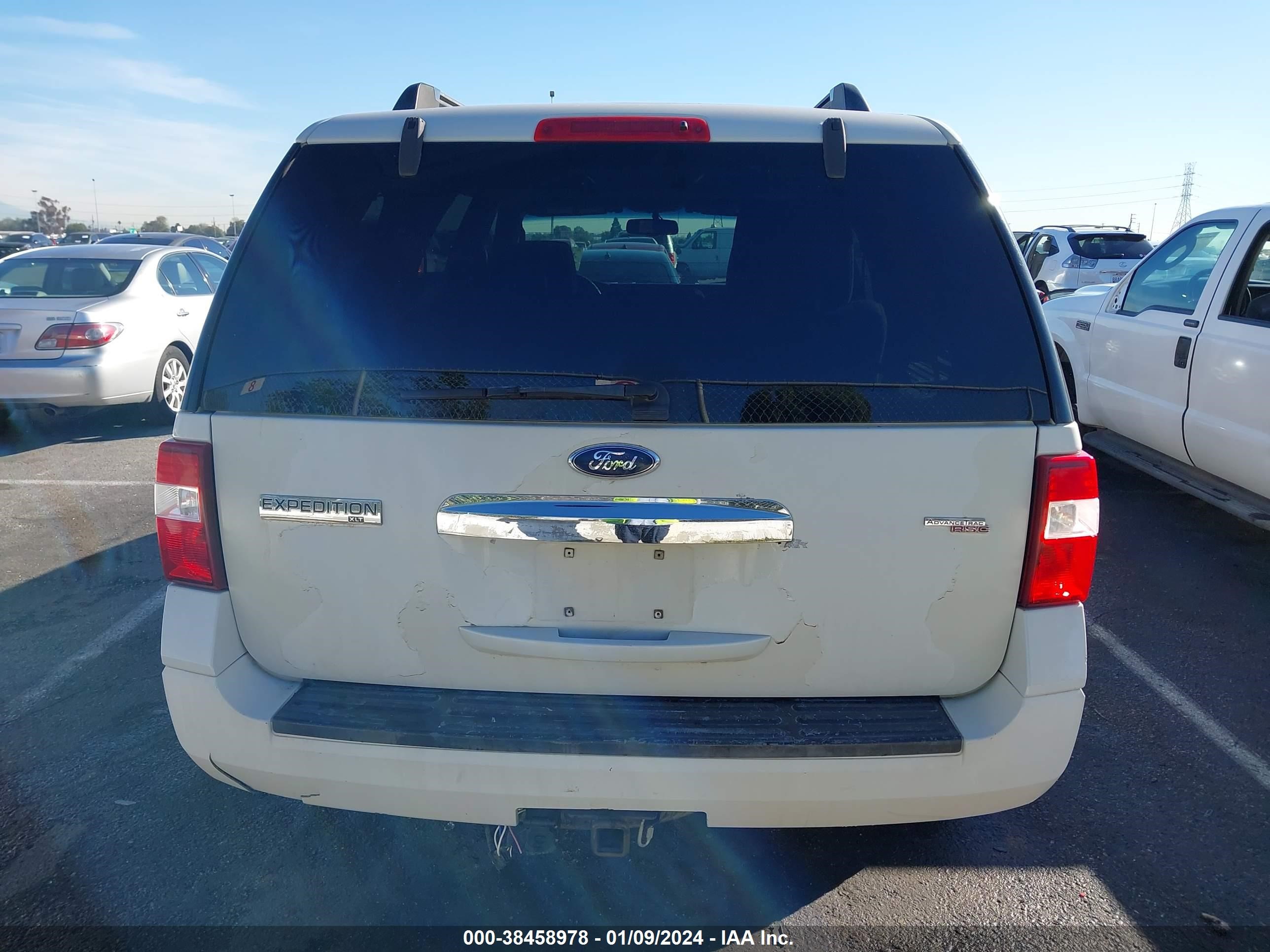 Photo 15 VIN: 1FMFU16578LA44350 - FORD EXPEDITION 