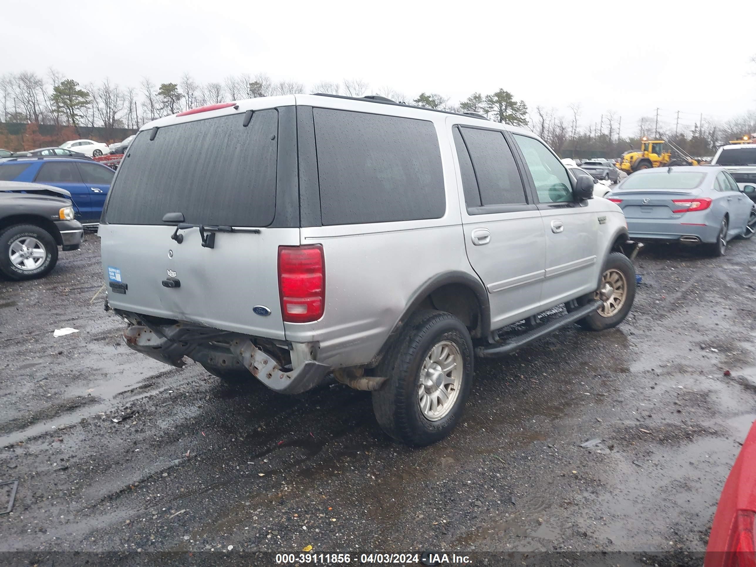 Photo 3 VIN: 1FMFU16L01LA85178 - FORD EXPEDITION 