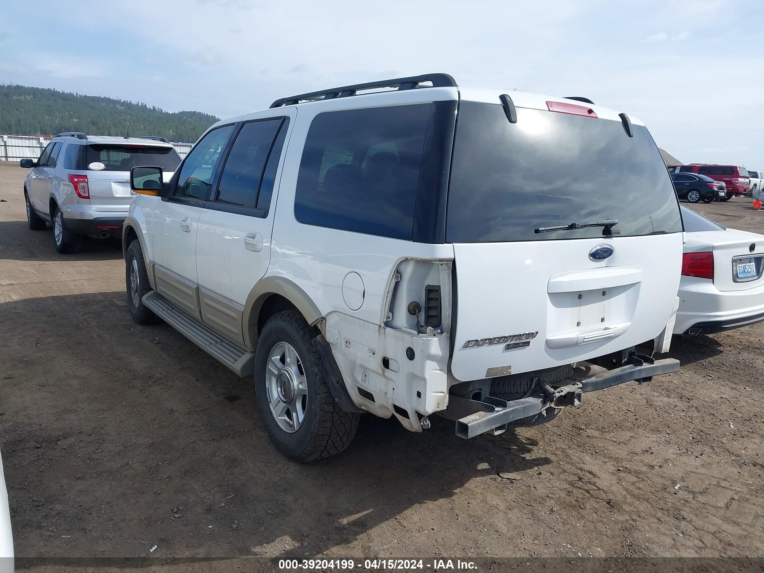 Photo 2 VIN: 1FMFU17526LA24325 - FORD EXPEDITION 