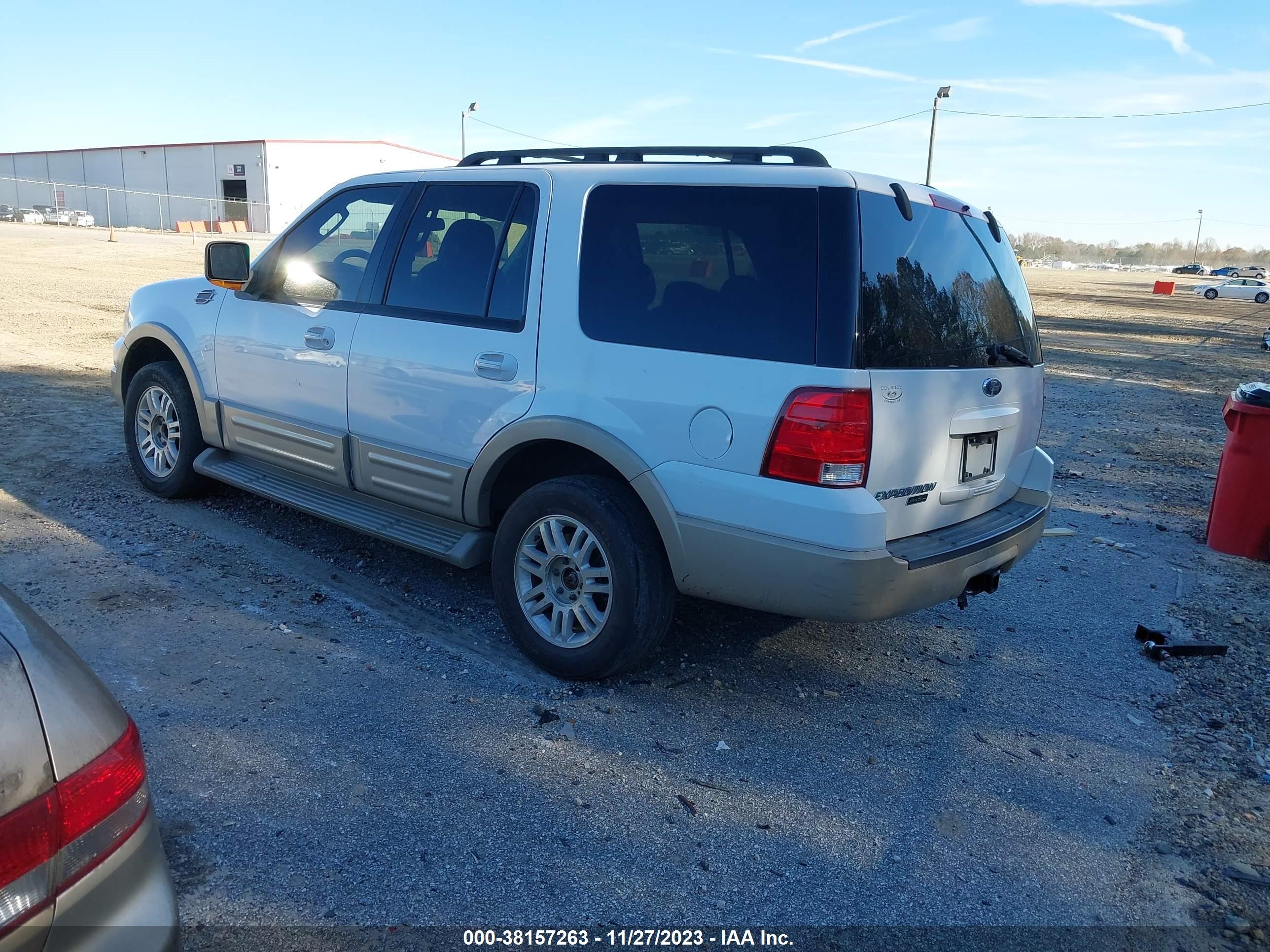 Photo 2 VIN: 1FMFU17546LB02572 - FORD EXPEDITION 