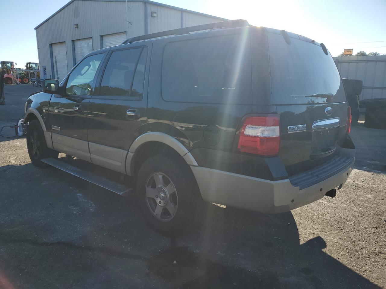 Photo 1 VIN: 1FMFU17568LA02122 - FORD EXPEDITION 