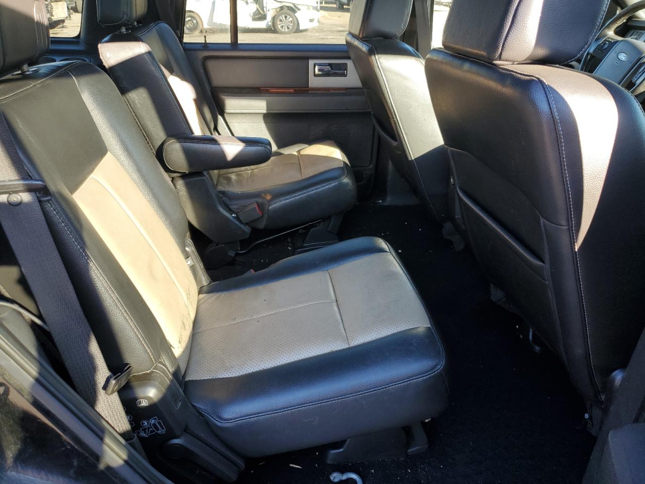 Photo 10 VIN: 1FMFU17568LA02122 - FORD EXPEDITION 