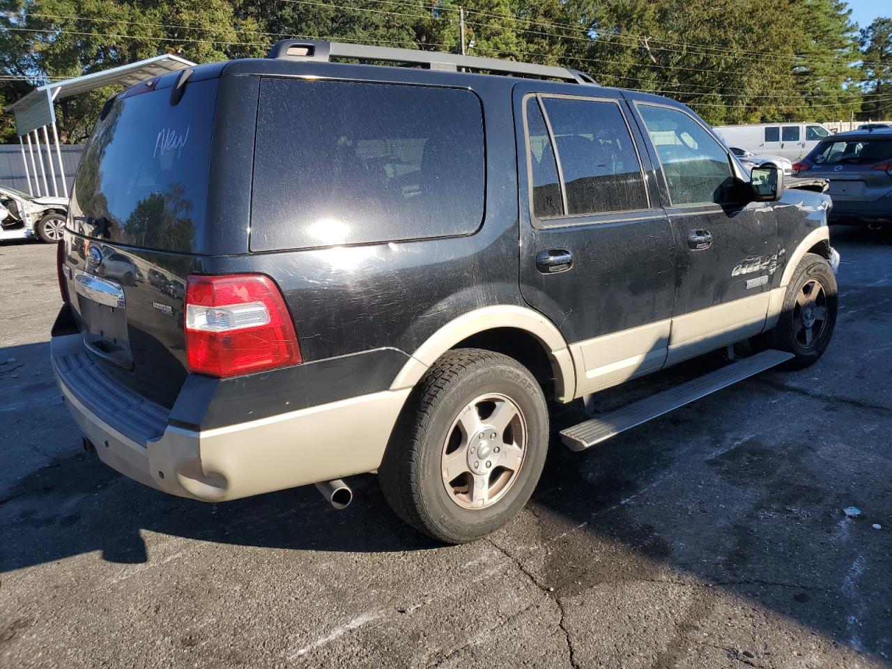 Photo 2 VIN: 1FMFU17568LA02122 - FORD EXPEDITION 