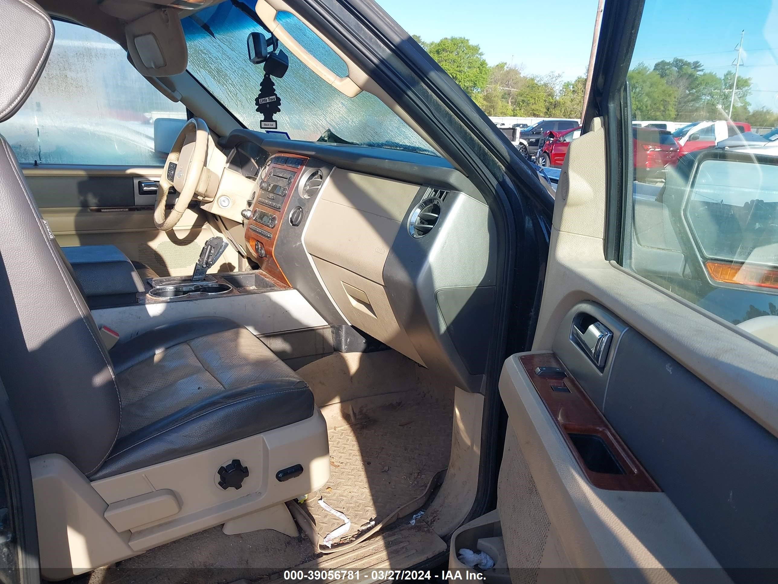 Photo 4 VIN: 1FMFU17578LA31418 - FORD EXPEDITION 