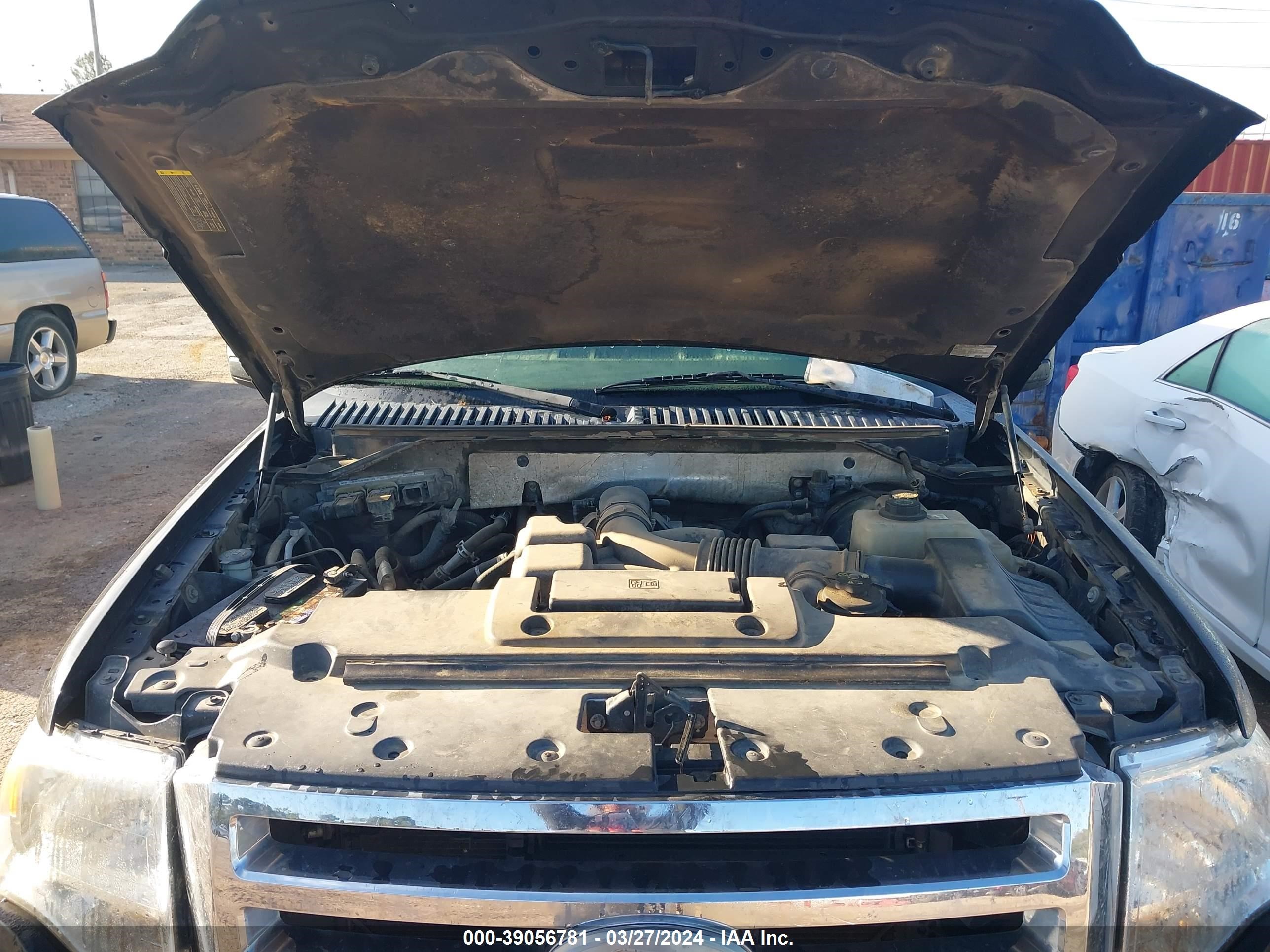 Photo 9 VIN: 1FMFU17578LA31418 - FORD EXPEDITION 