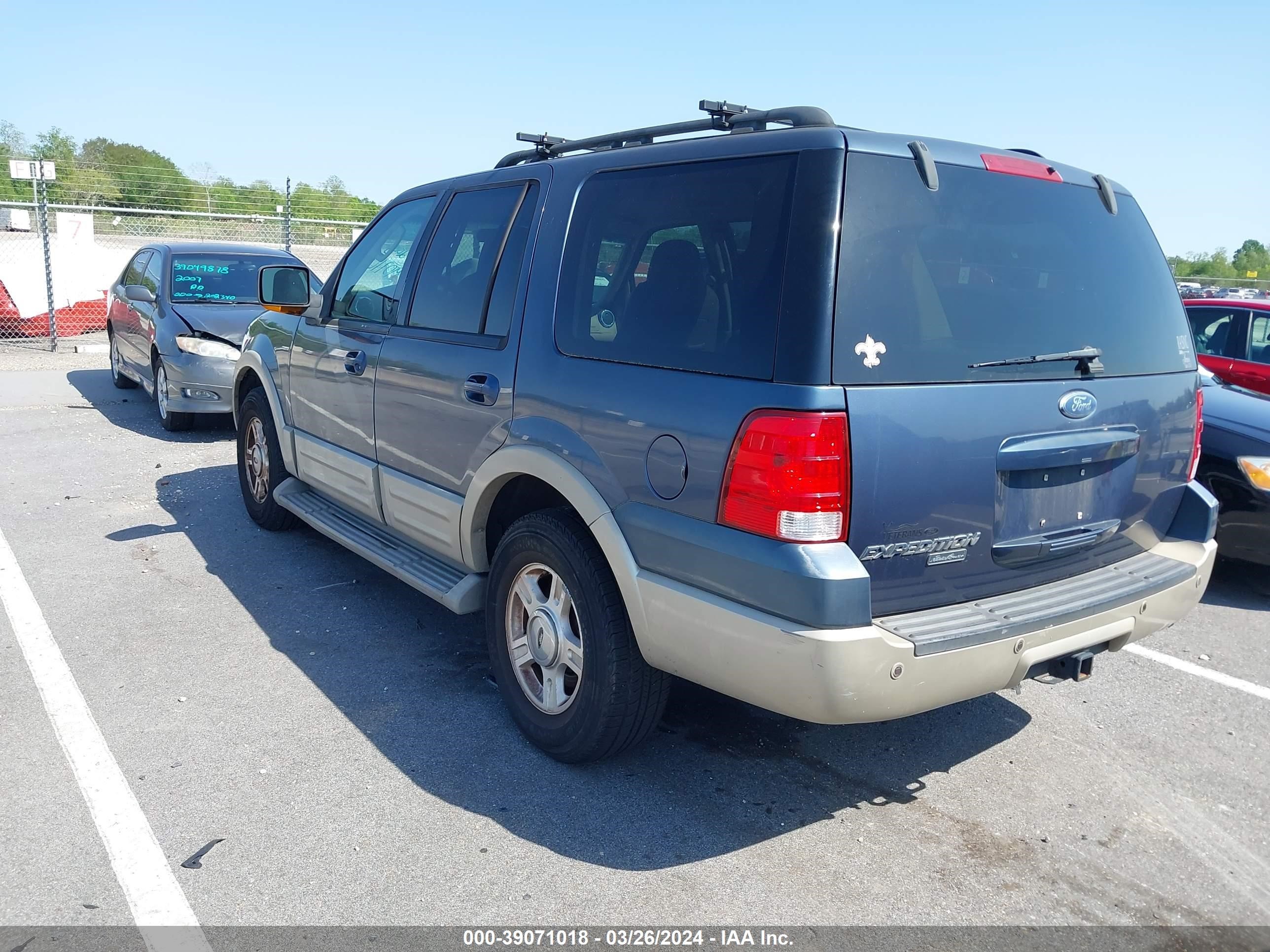 Photo 2 VIN: 1FMFU17585LA24294 - FORD EXPEDITION 