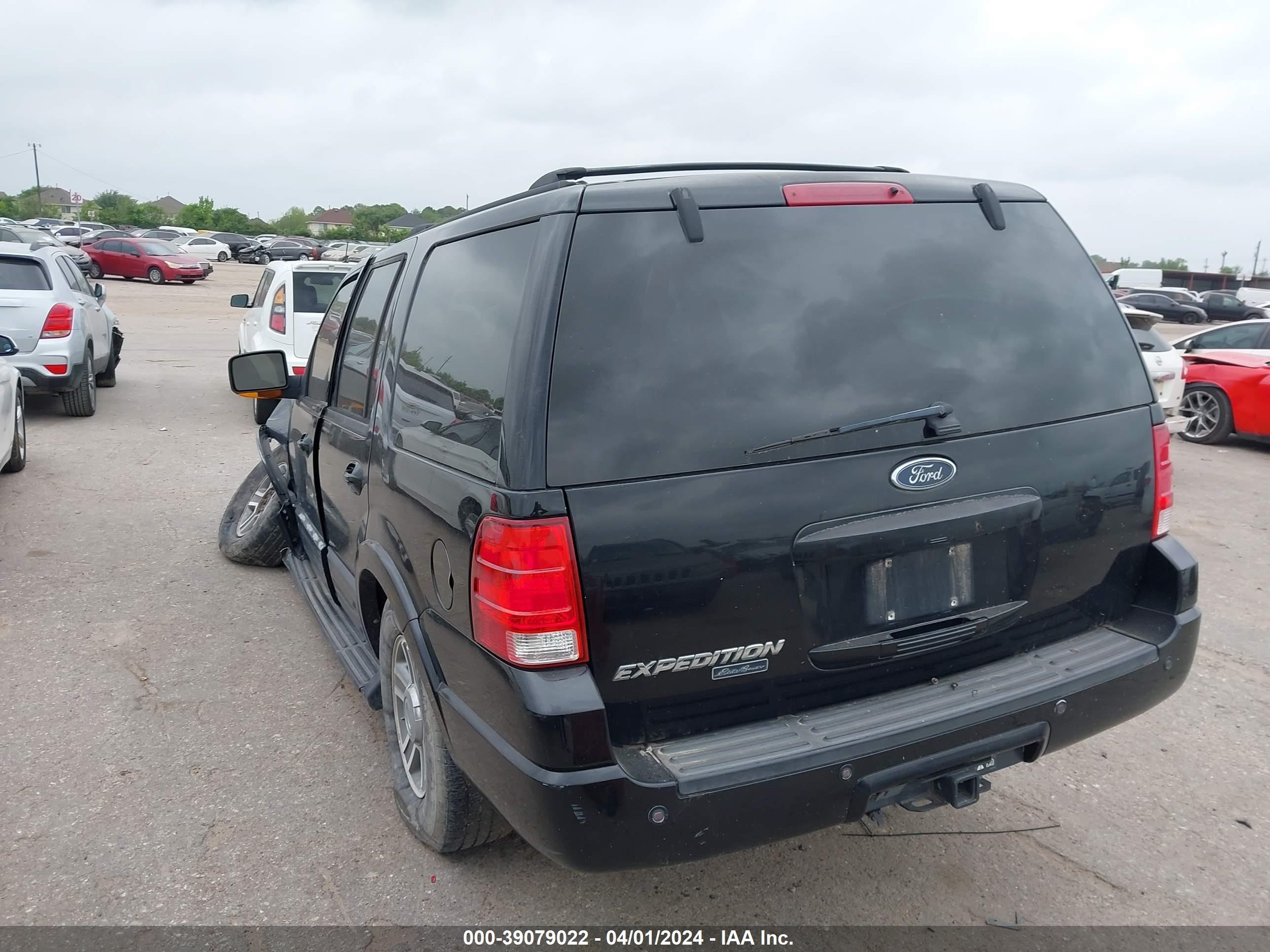 Photo 2 VIN: 1FMFU17L14LB52759 - FORD EXPEDITION 