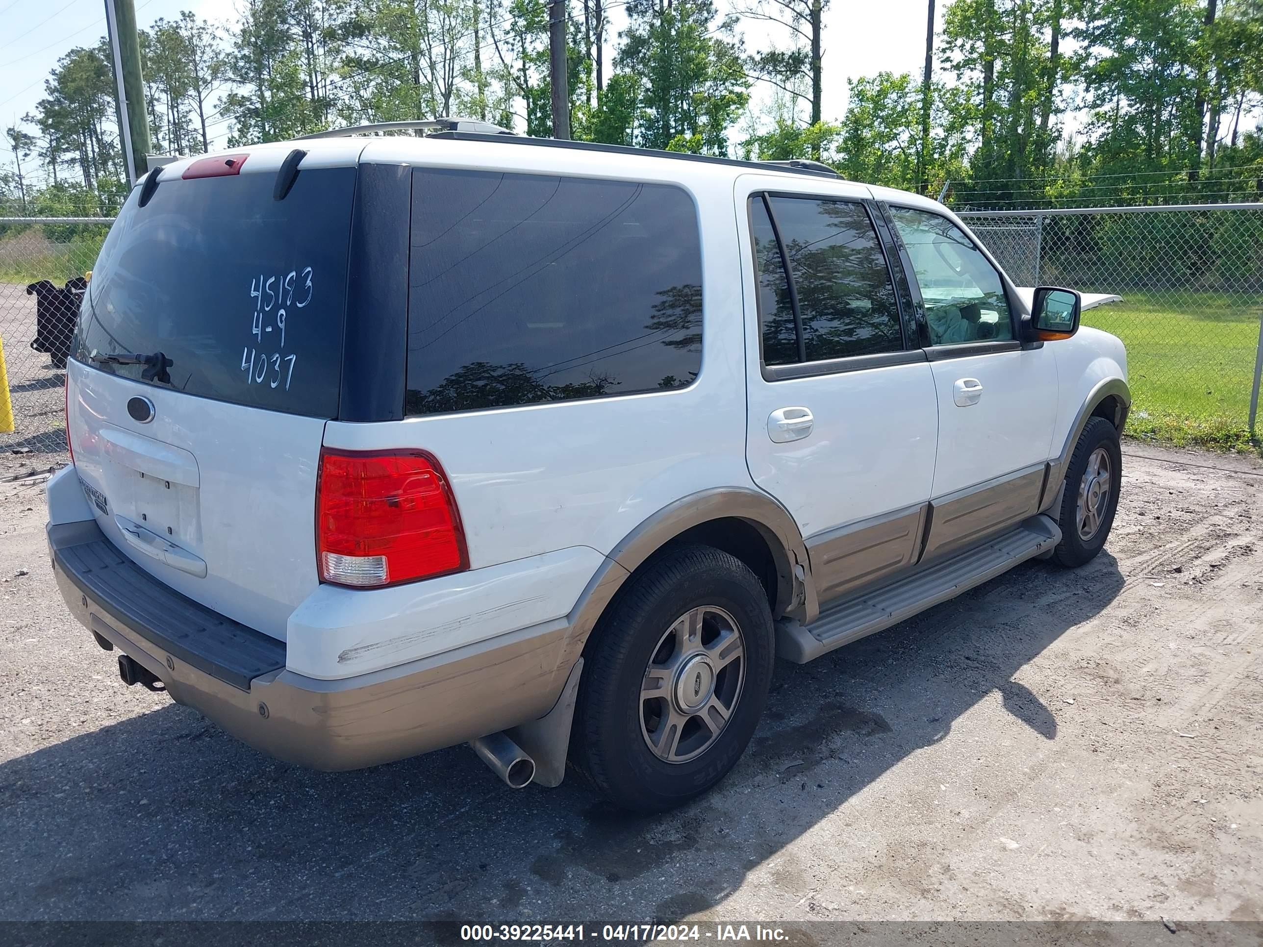 Photo 3 VIN: 1FMFU17L43LC54037 - FORD EXPEDITION 