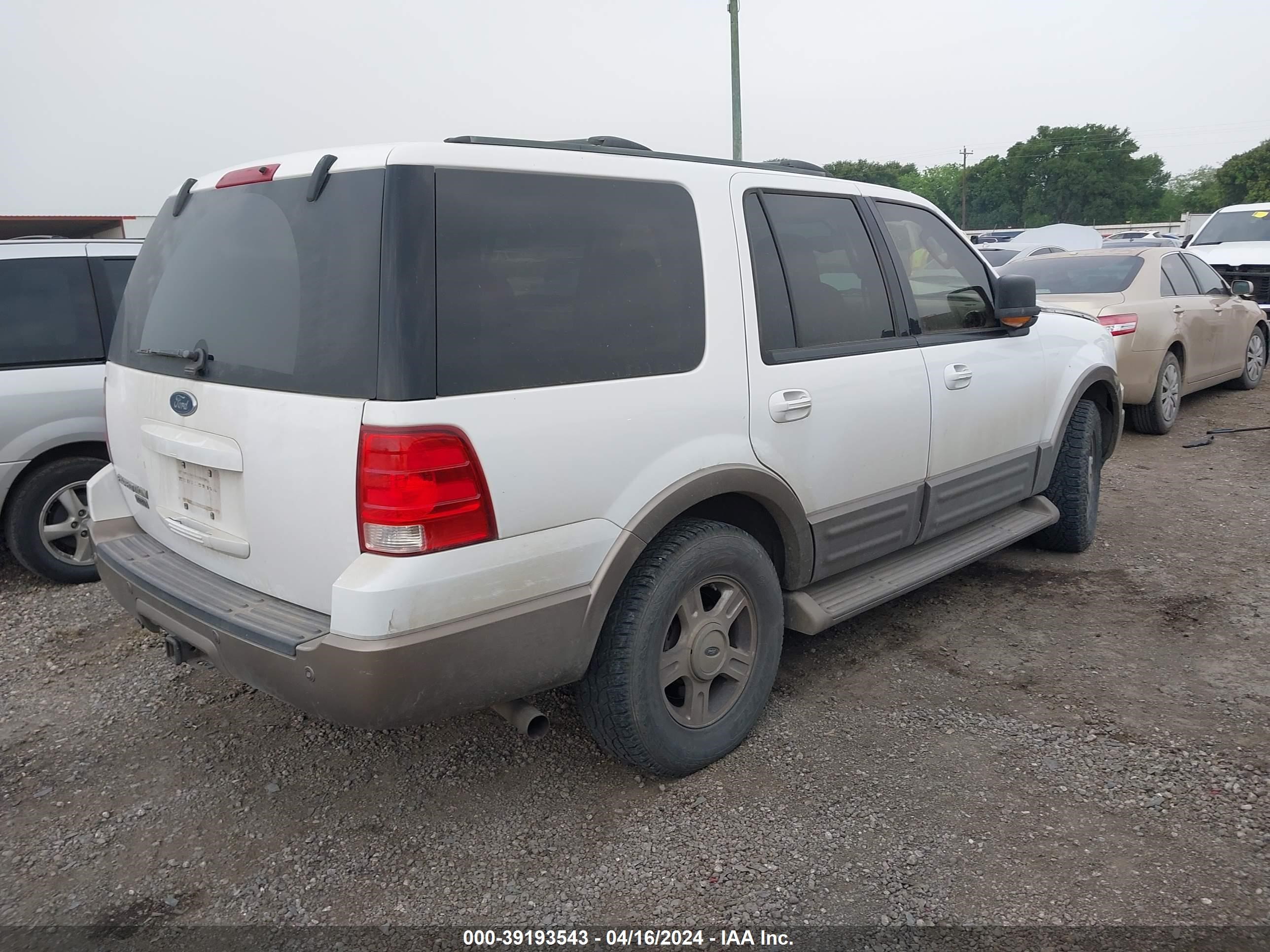 Photo 3 VIN: 1FMFU17L83LC55675 - FORD EXPEDITION 