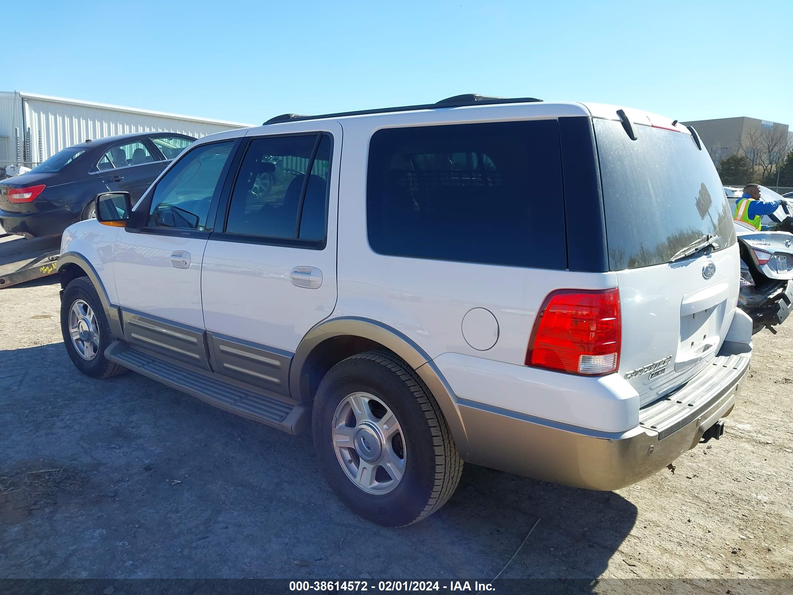 Photo 2 VIN: 1FMFU17LX4LB07657 - FORD EXPEDITION 