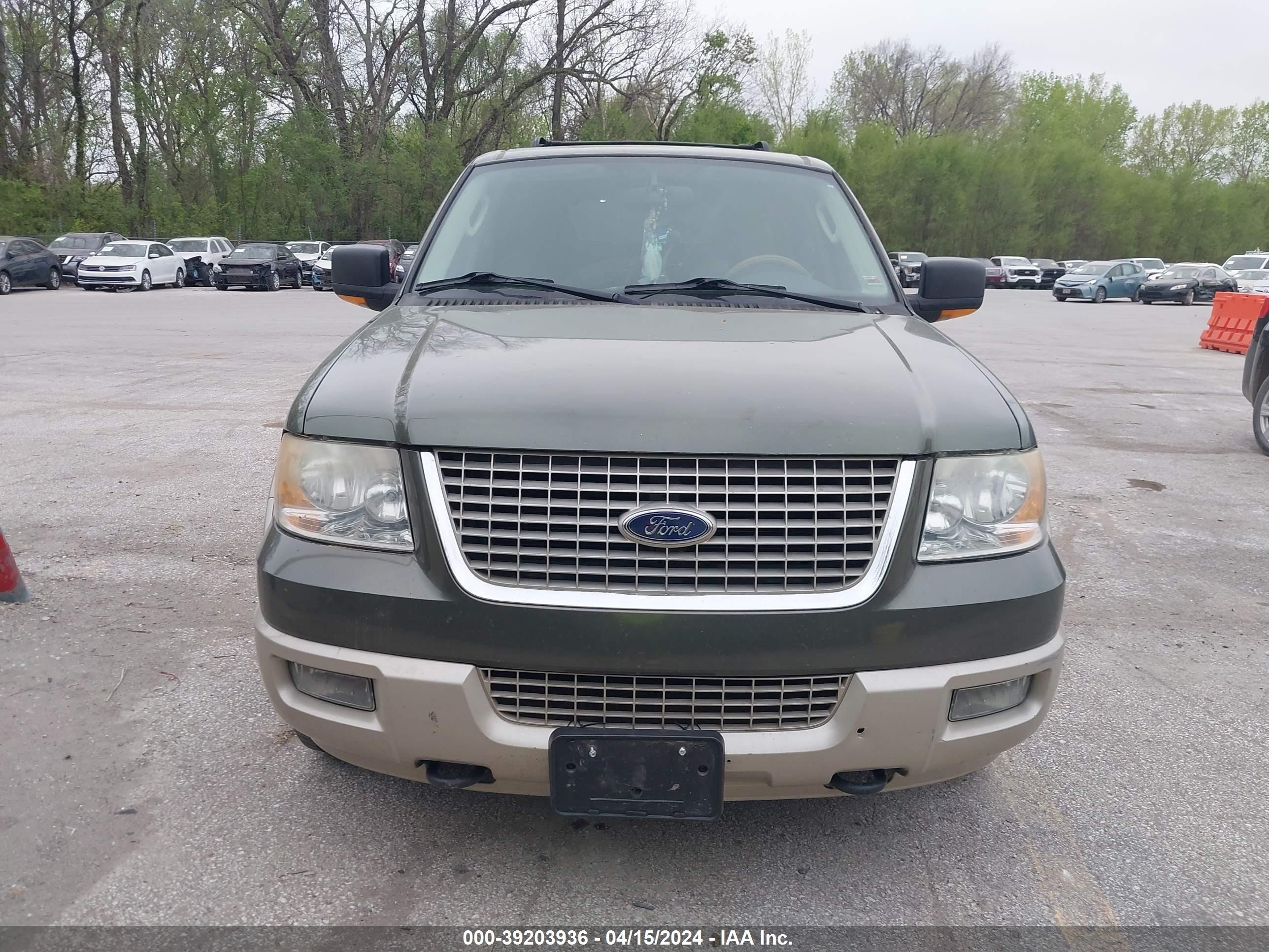 Photo 5 VIN: 1FMFU18505LA15281 - FORD EXPEDITION 