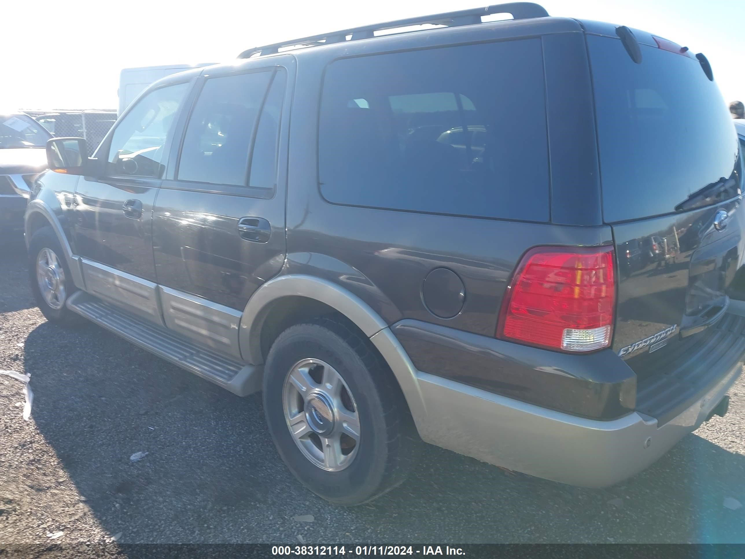 Photo 2 VIN: 1FMFU18505LB00928 - FORD EXPEDITION 