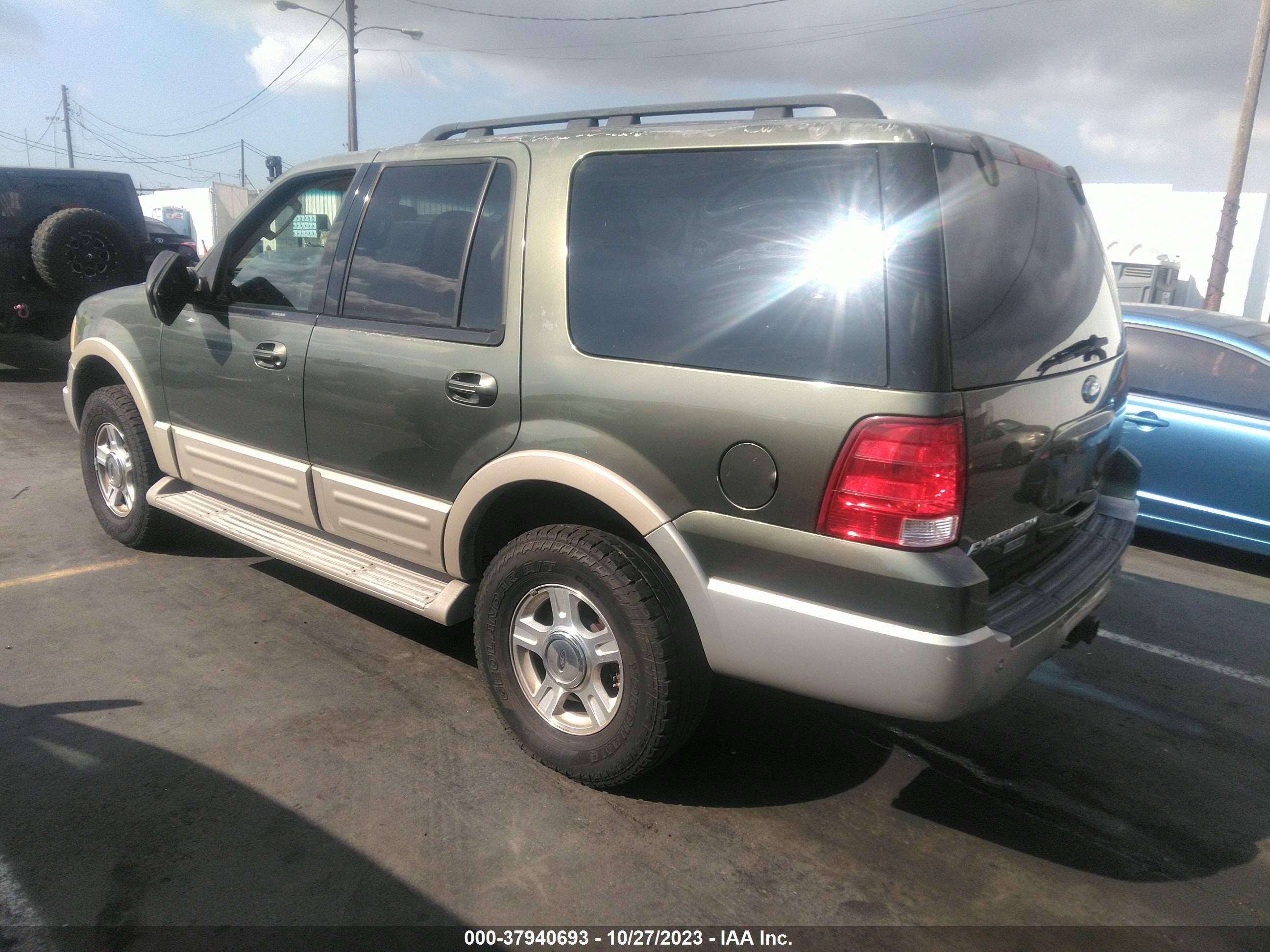 Photo 2 VIN: 1FMFU18515LB01280 - FORD EXPEDITION 