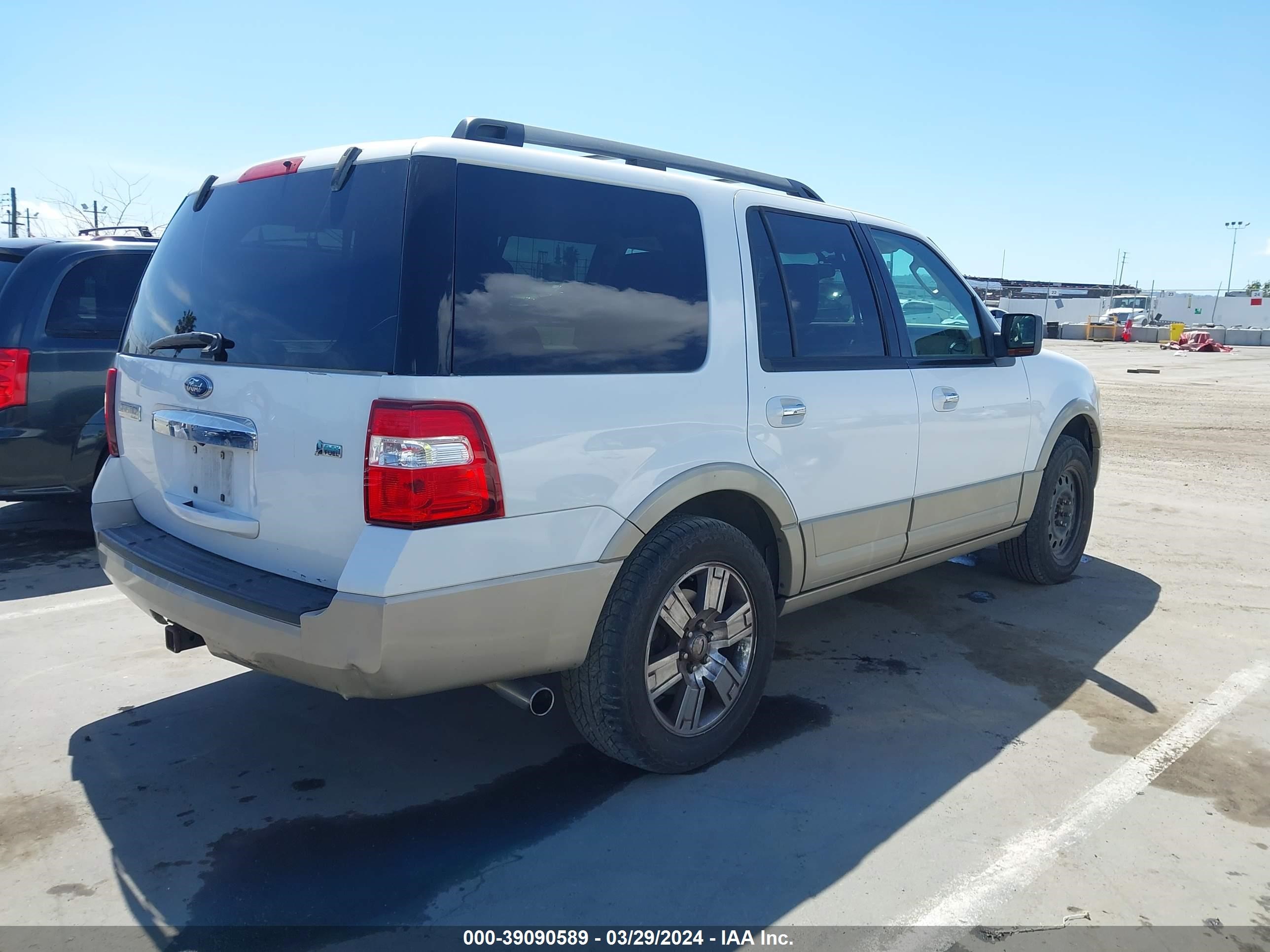 Photo 3 VIN: 1FMFU18539EA70916 - FORD EXPEDITION 