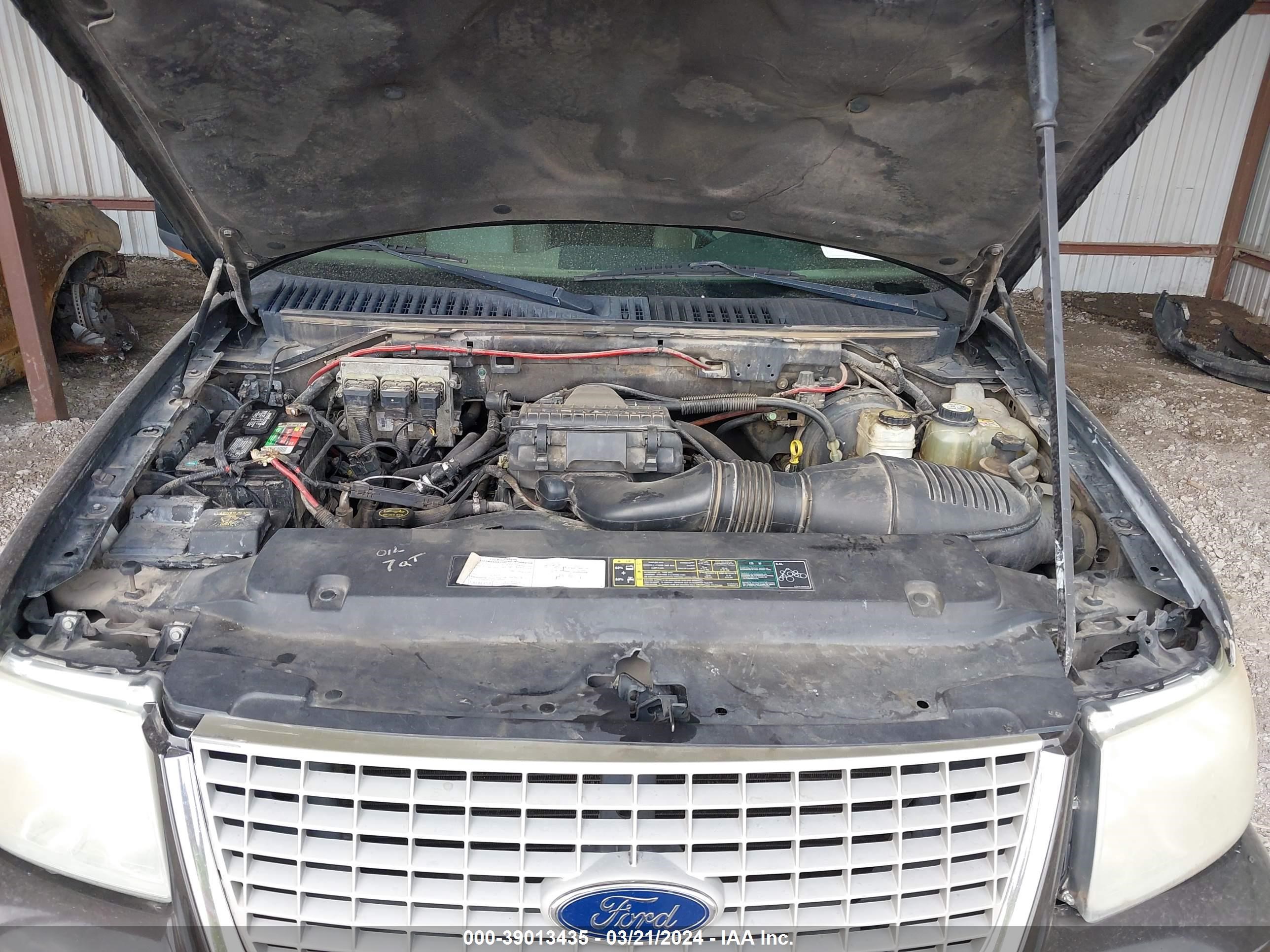 Photo 9 VIN: 1FMFU18555LA80563 - FORD EXPEDITION 